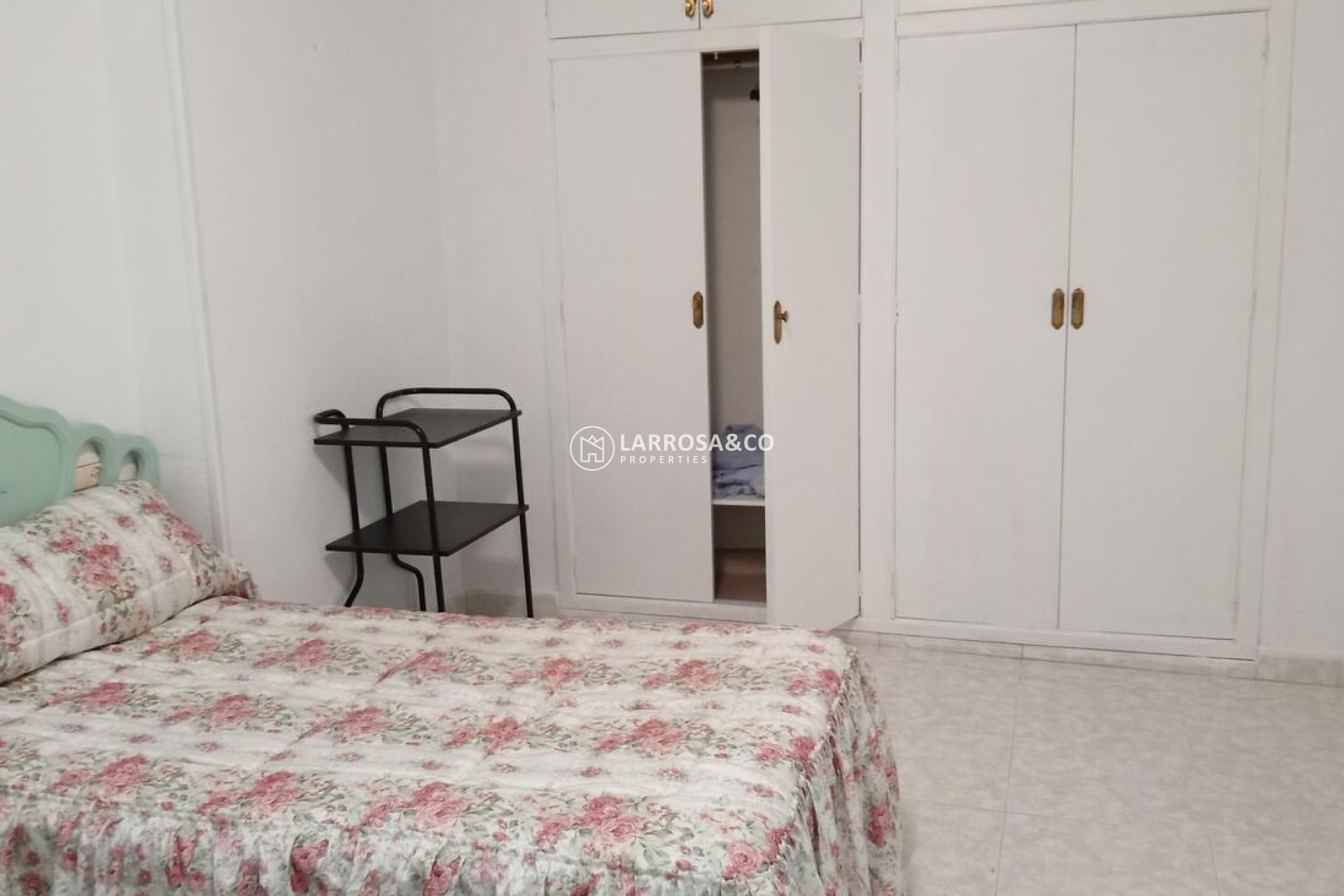 Resale - Apartment - Torrevieja - PLAYA LOS LOCOS
