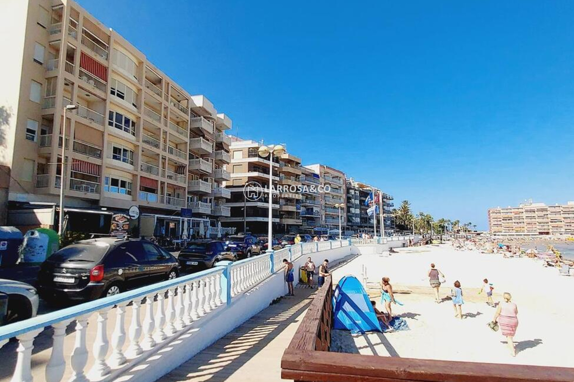 Resale - Apartment - Torrevieja - PLAYA LOS LOCOS