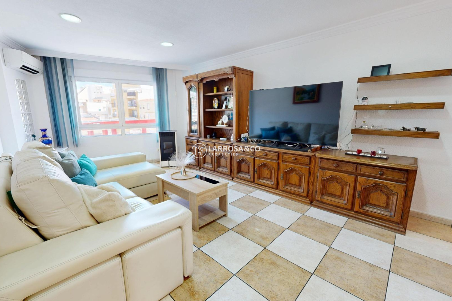 Resale - Apartment - Torrevieja - Puerto deportivo marina salinas
