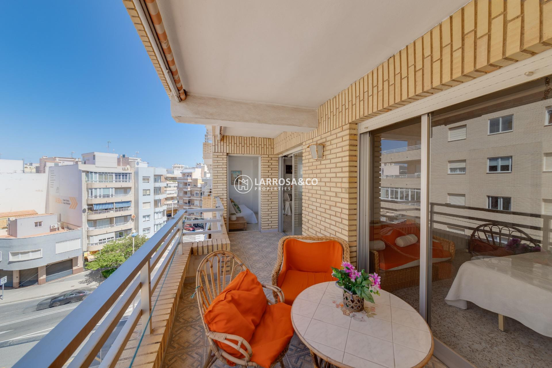 Resale - Apartment - Torrevieja - Puerto