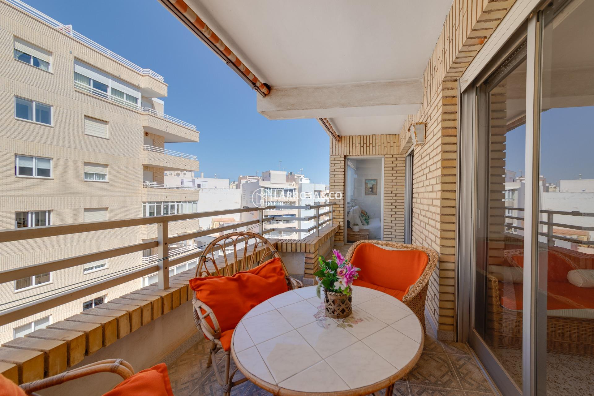 Resale - Apartment - Torrevieja - Puerto