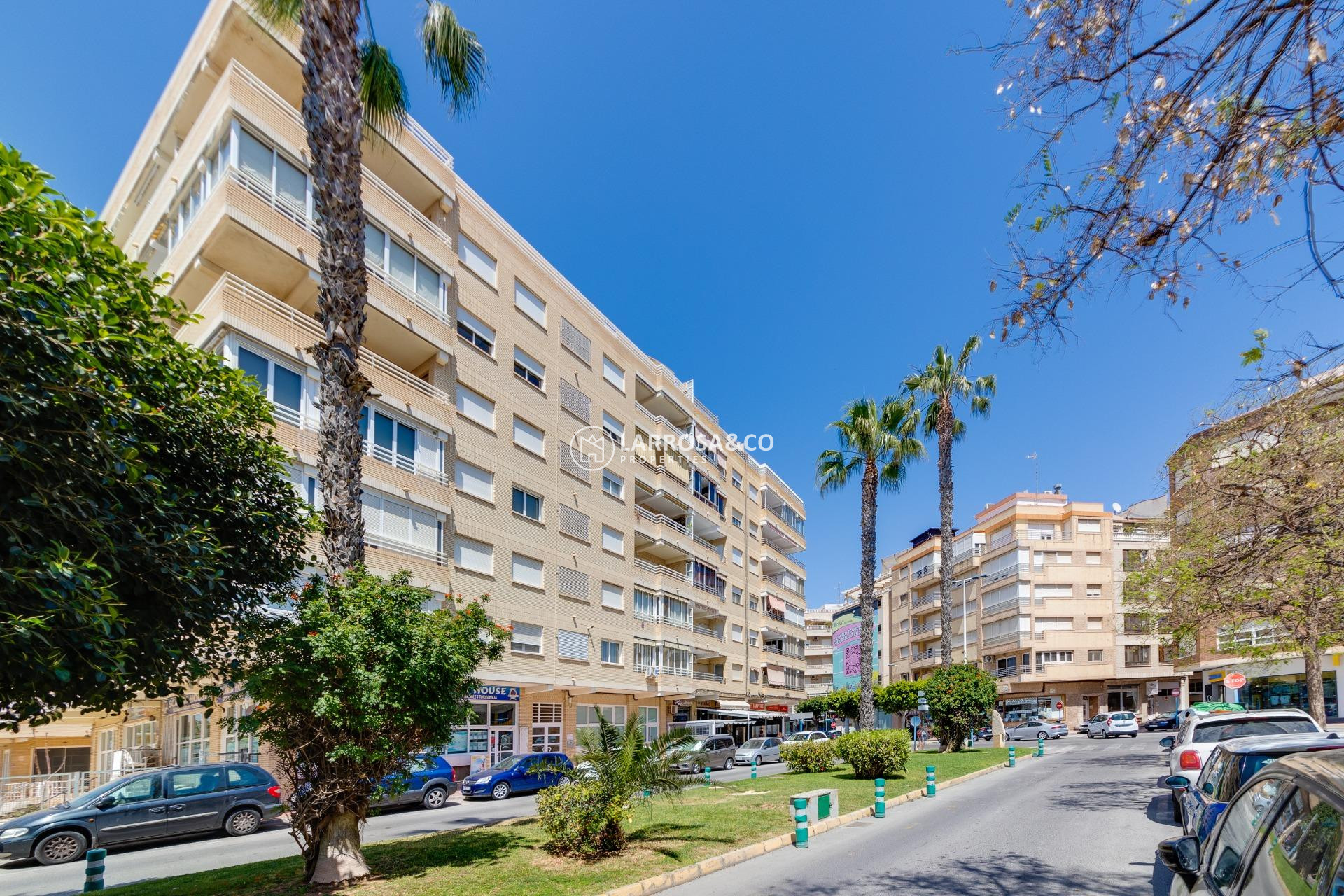 Resale - Apartment - Torrevieja - Puerto