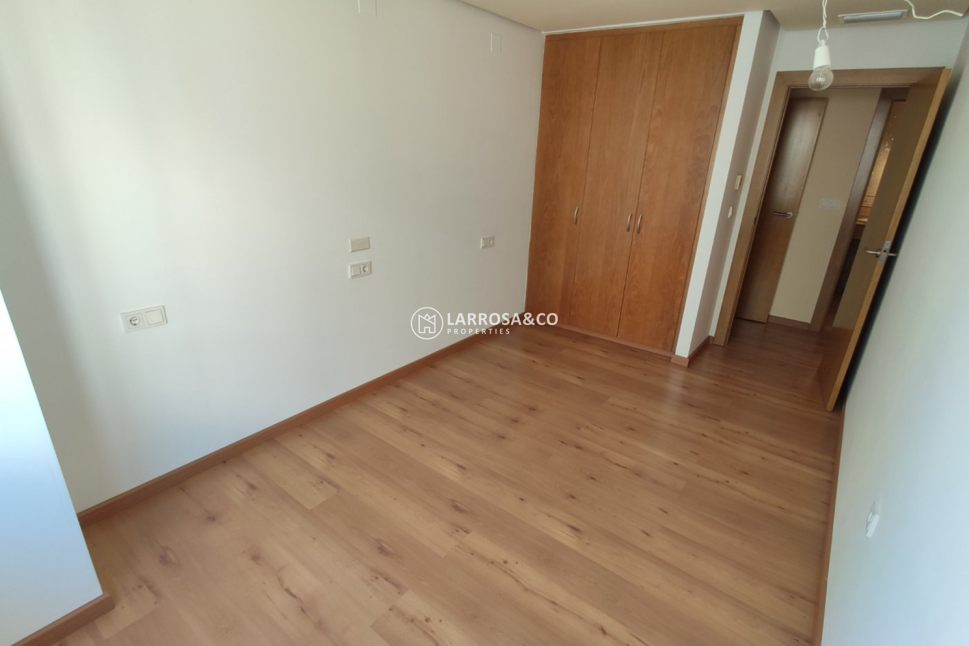 Resale - Apartment - Torrevieja - Puerto