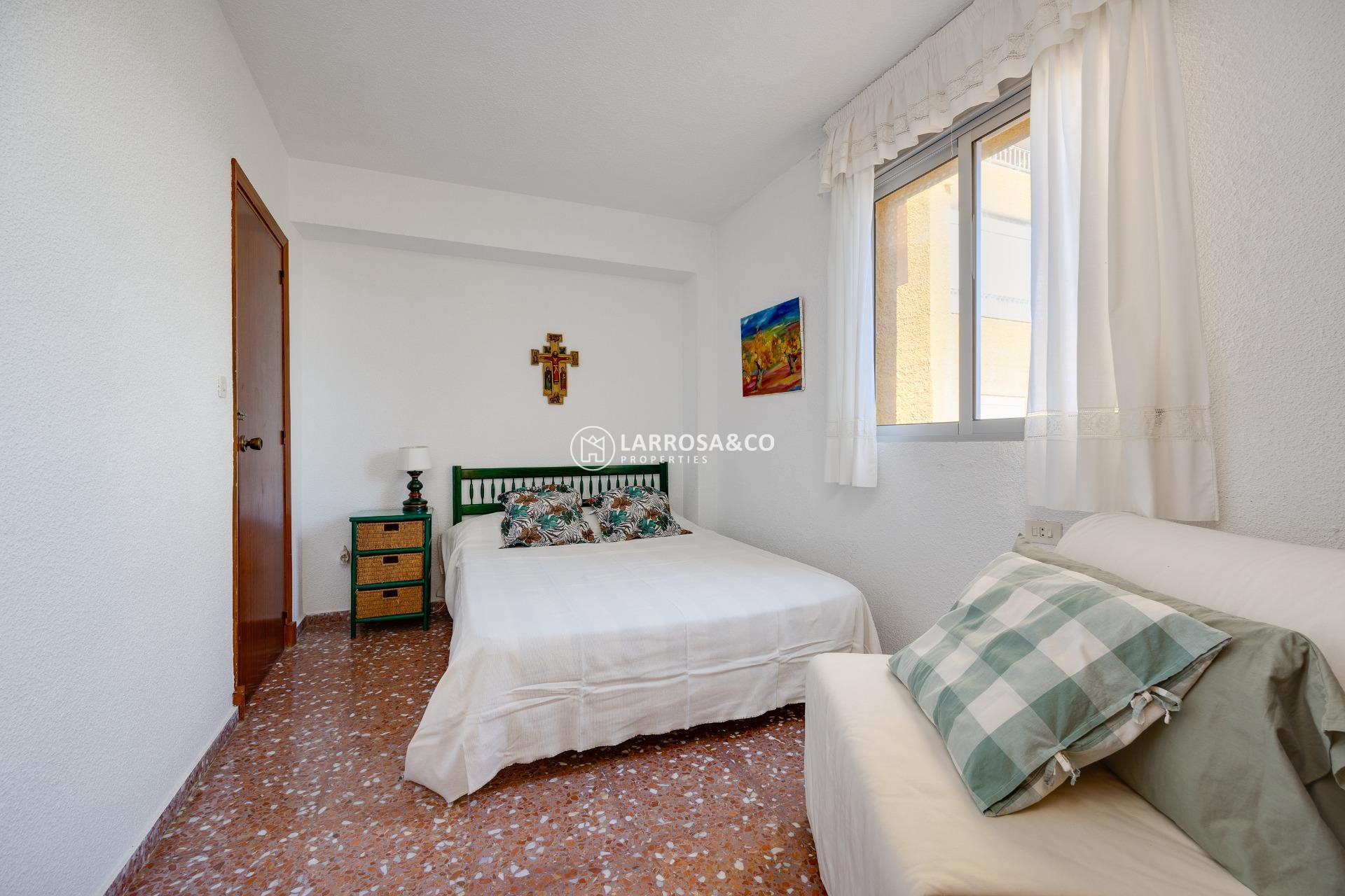 Resale - Apartment - Torrevieja - Punta Prima