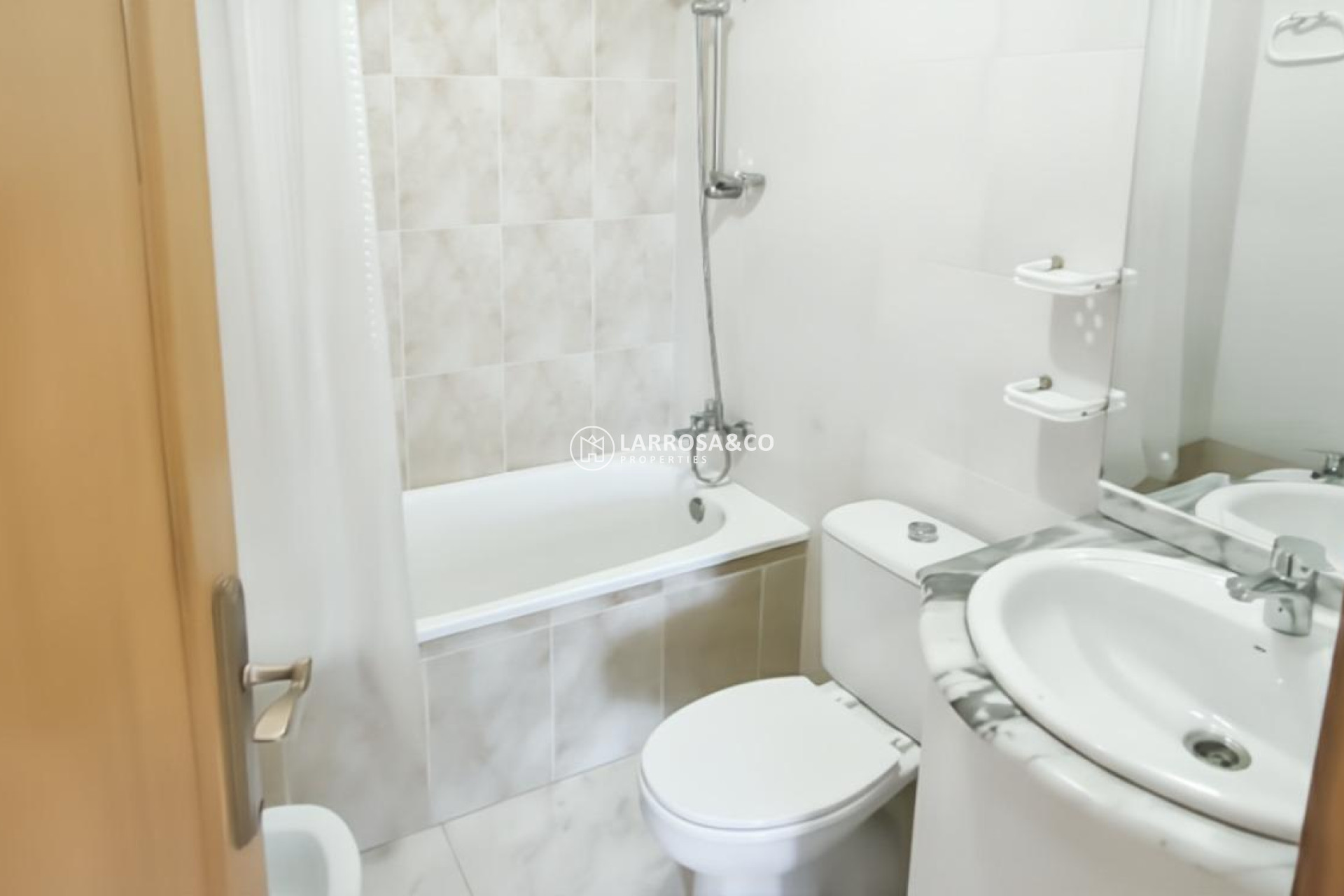 Resale - Apartment - Torrevieja - Punta Prima