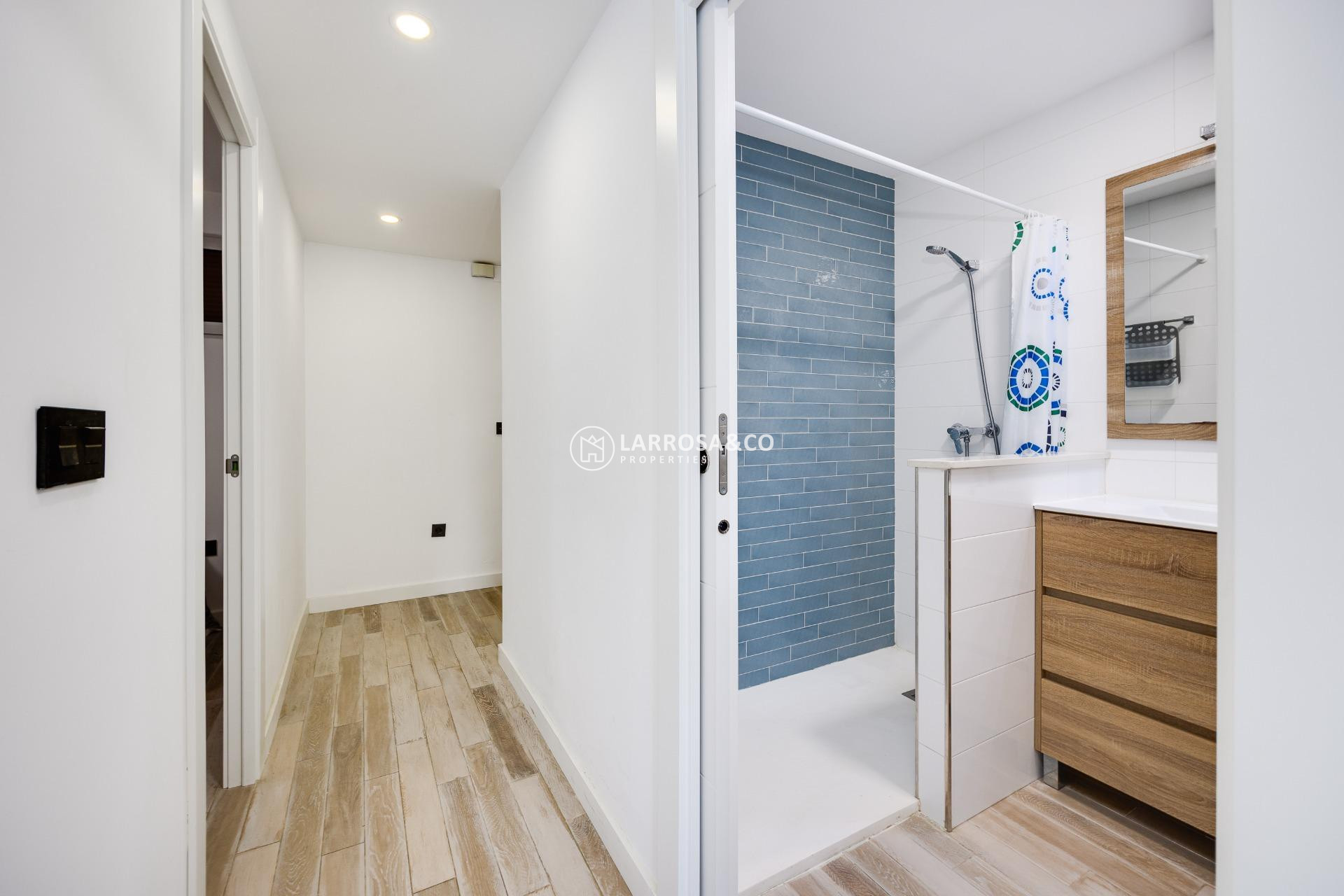 Resale - Apartment - Torrevieja - Punta Prima