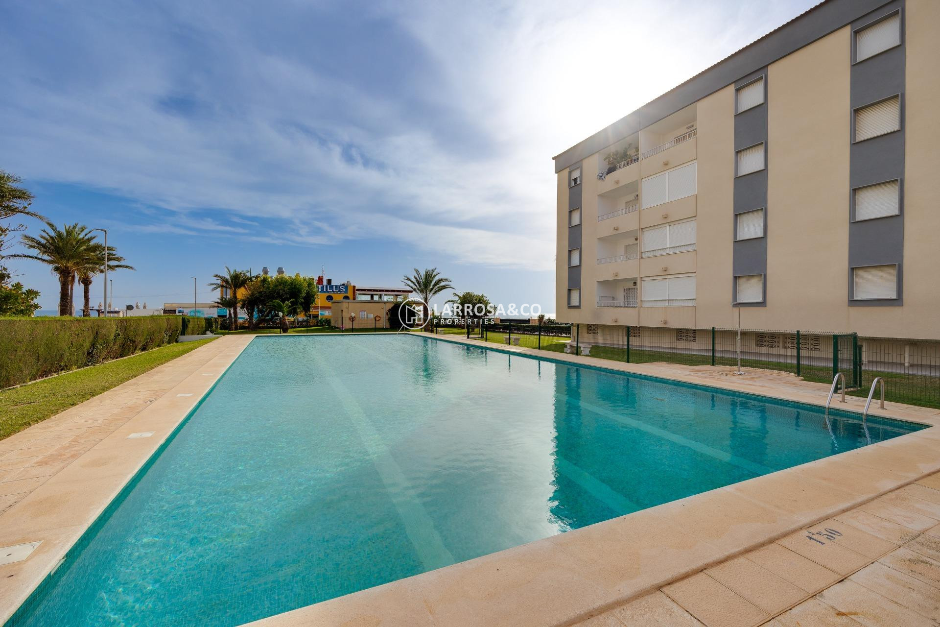 Resale - Apartment - Torrevieja - Punta Prima
