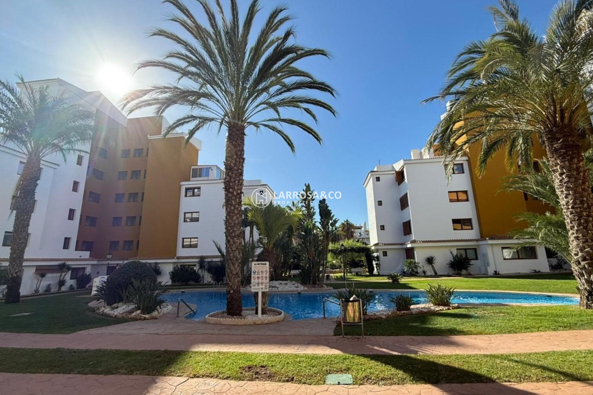 Resale - Apartment - Torrevieja - Punta Prima