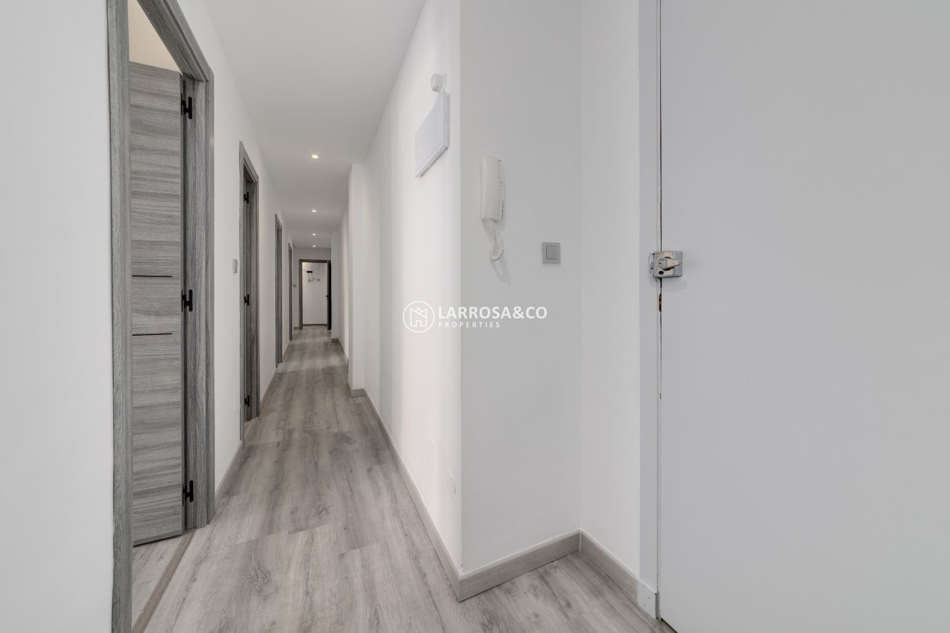 Resale - Apartment - Torrevieja - torrevieja