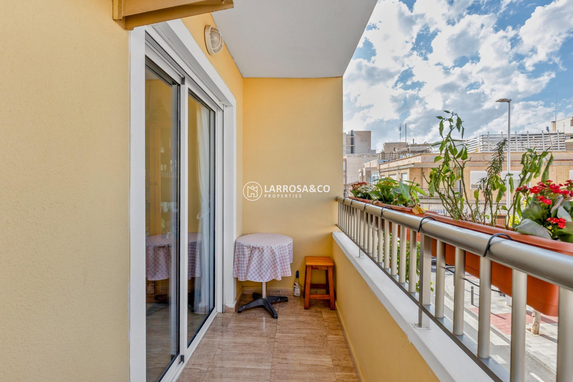 Resale - Apartment - Torrevieja - torrevieja