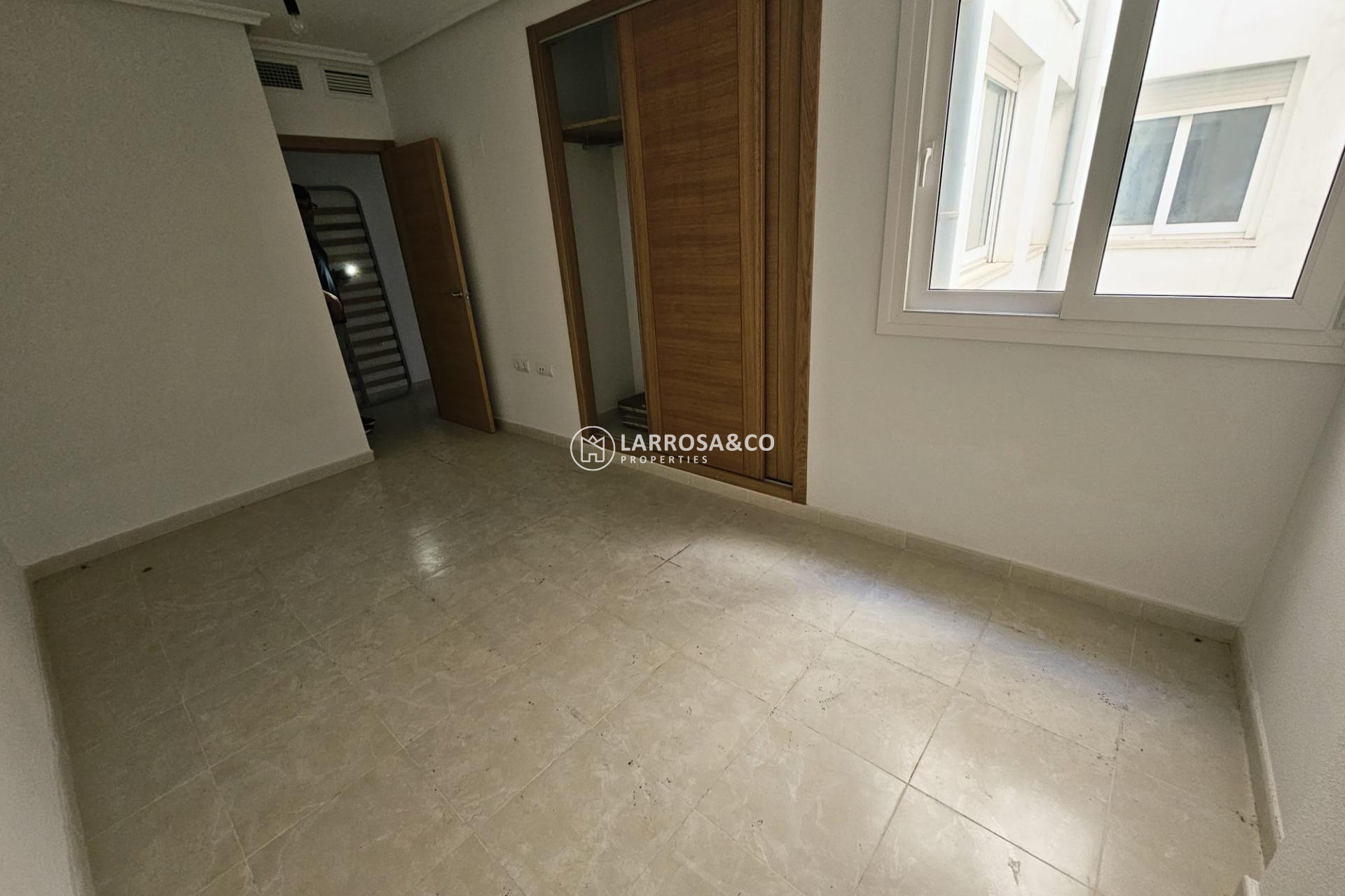 Resale - Apartment - Torrevieja - torrevieja