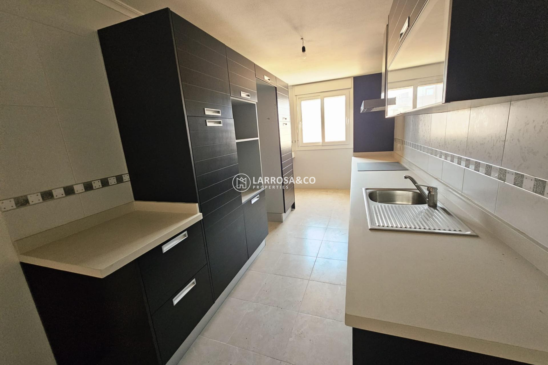 Resale - Apartment - Torrevieja - torrevieja