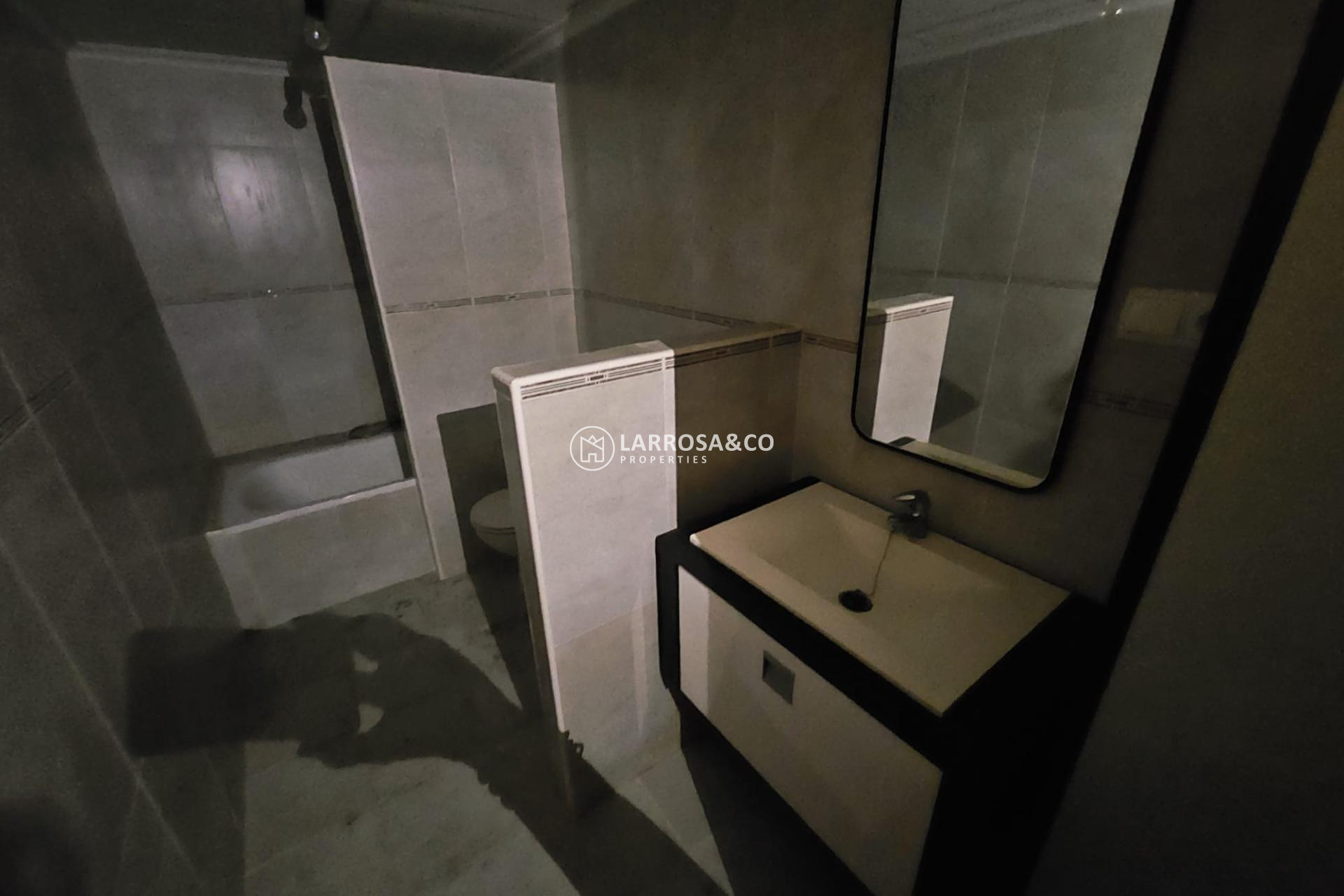 Resale - Apartment - Torrevieja - torrevieja