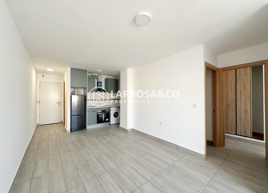 Resale - Apartment - Torrevieja - torrevieja