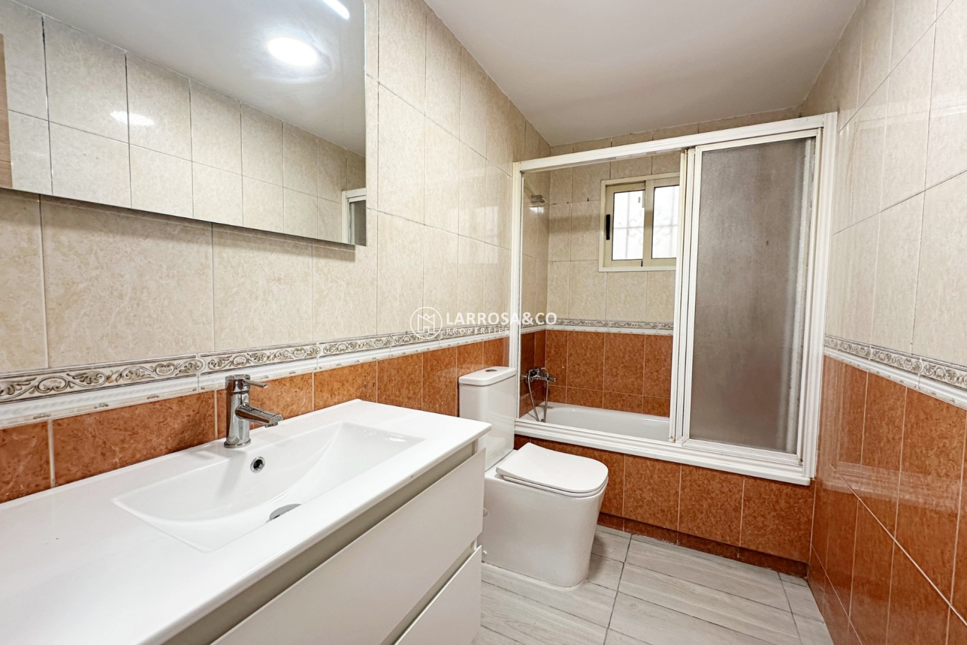 Resale - Apartment - Torrevieja - torrevieja