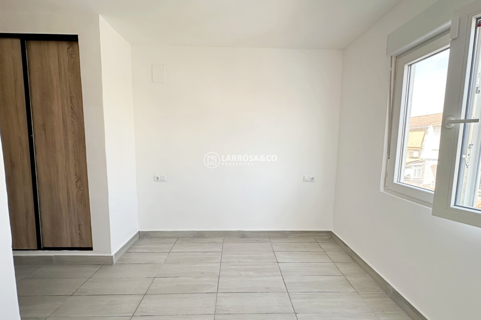 Resale - Apartment - Torrevieja - torrevieja