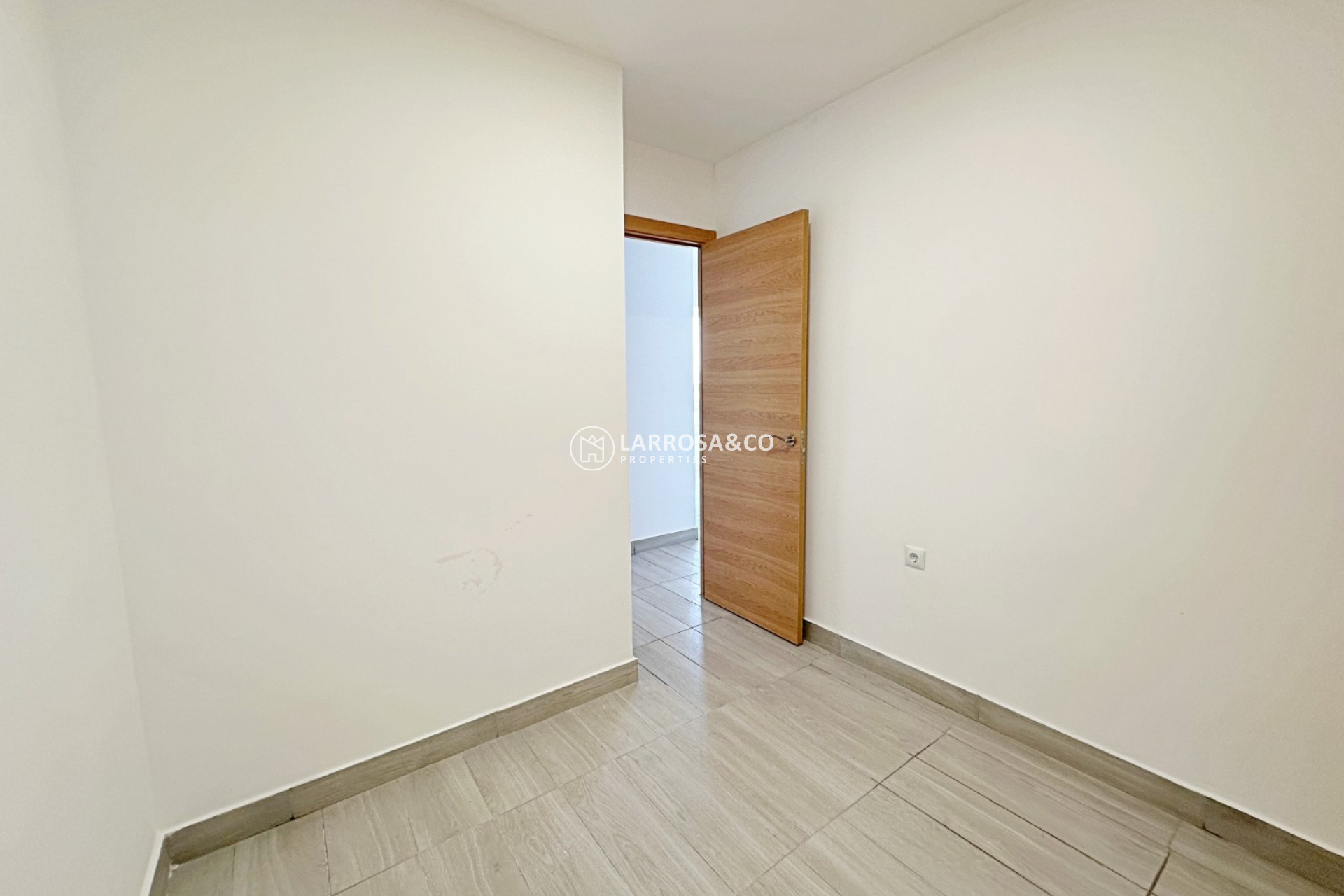Resale - Apartment - Torrevieja - torrevieja