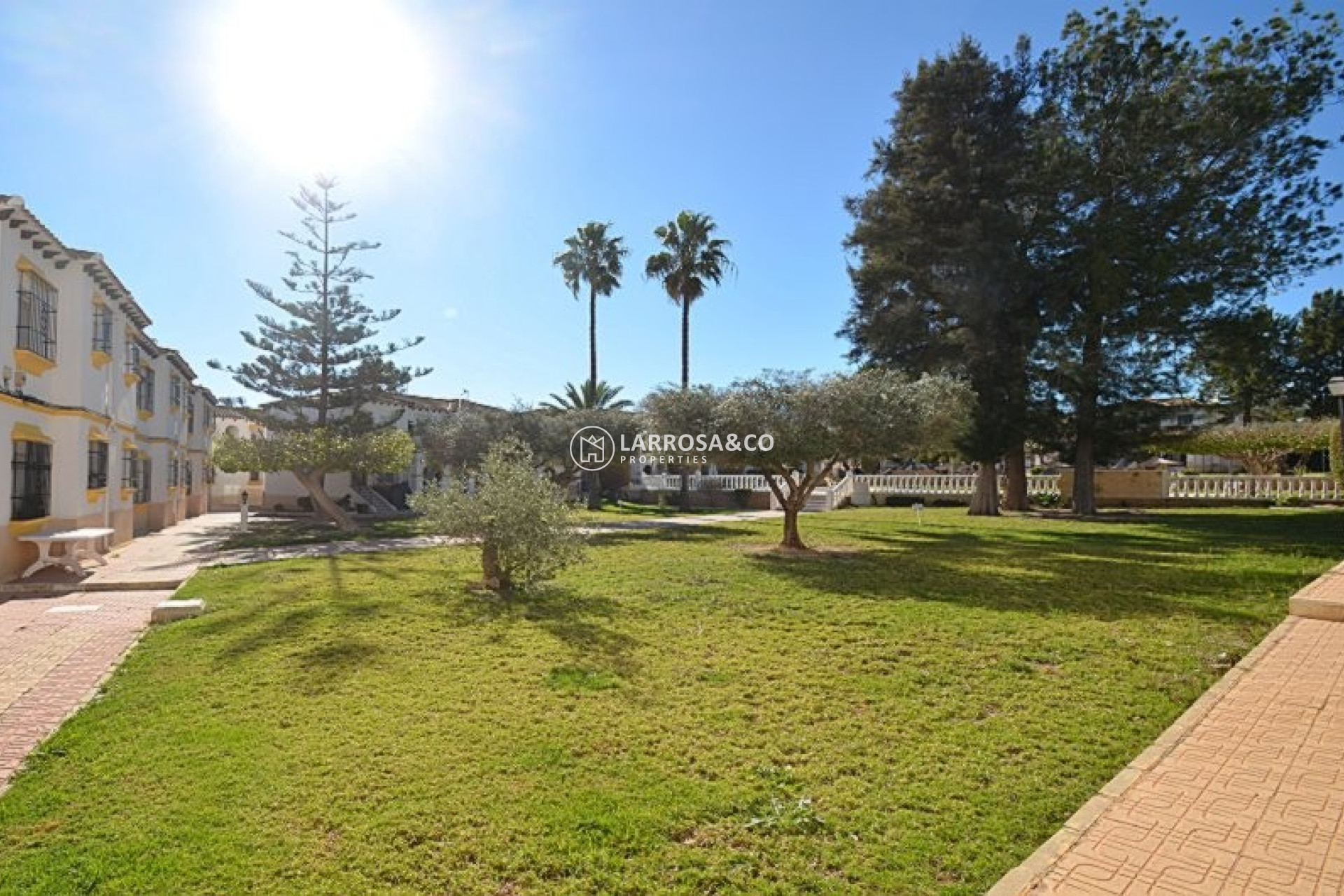 Resale - Apartment - Villamartín - Costa Blanca