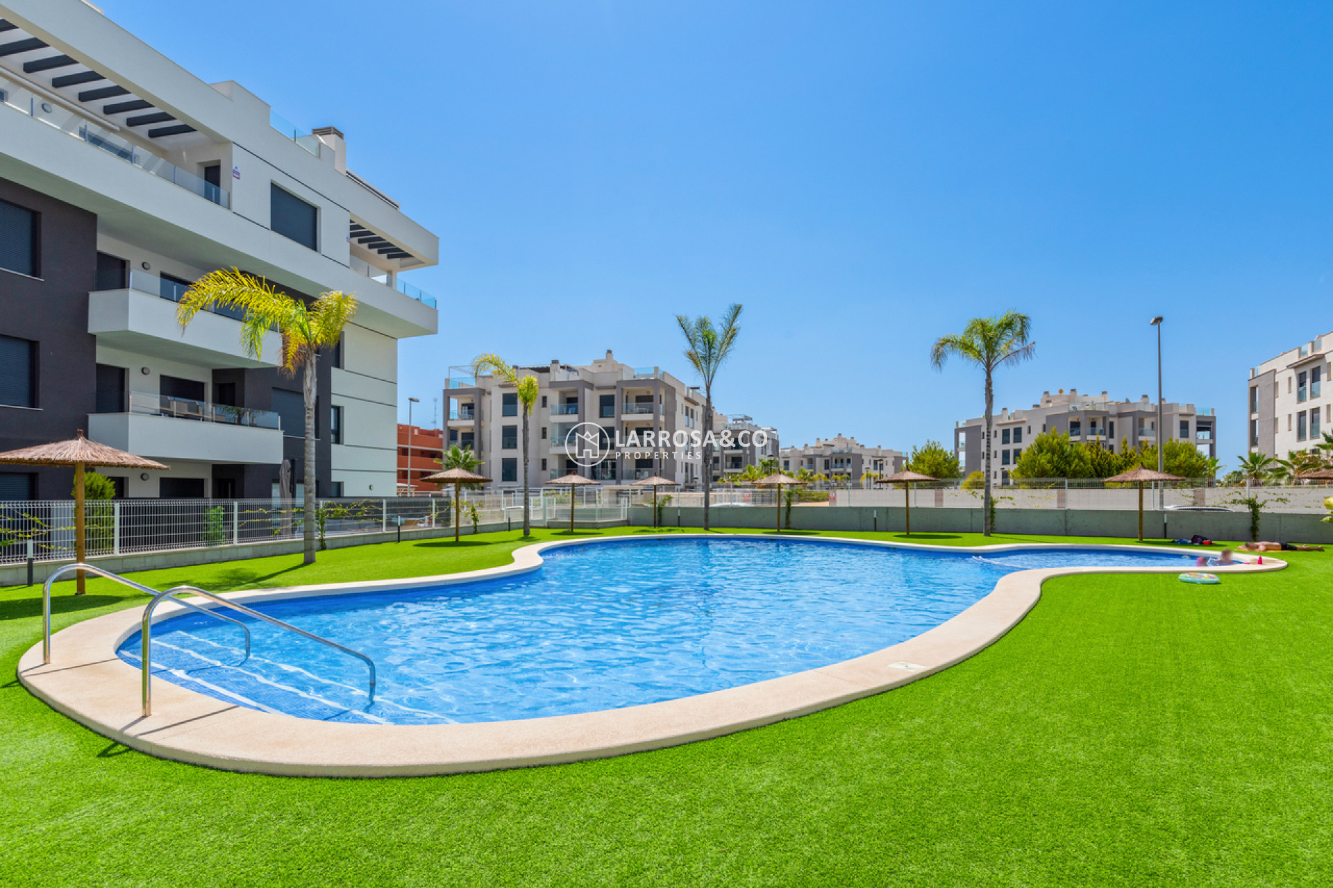 Resale - Apartment - Villamartín - Costa Blanca