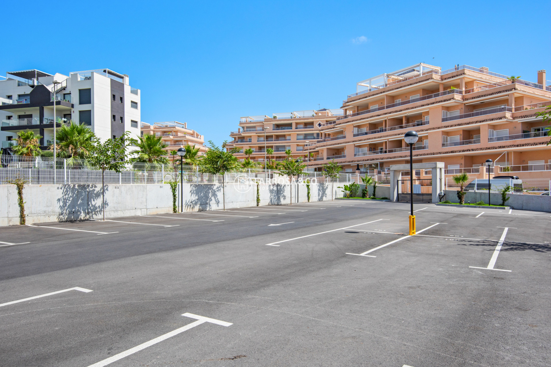 Resale - Apartment - Villamartín - Costa Blanca