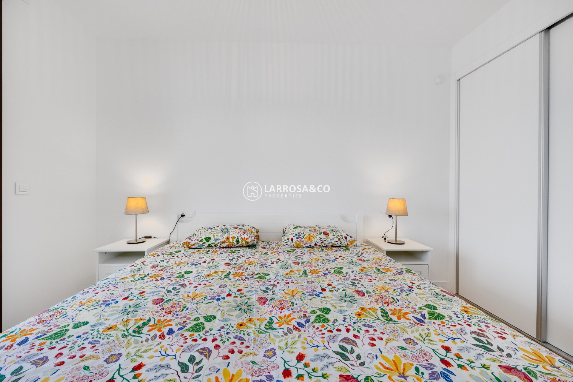 Resale - Apartment - Villamartin - Costa Blanca