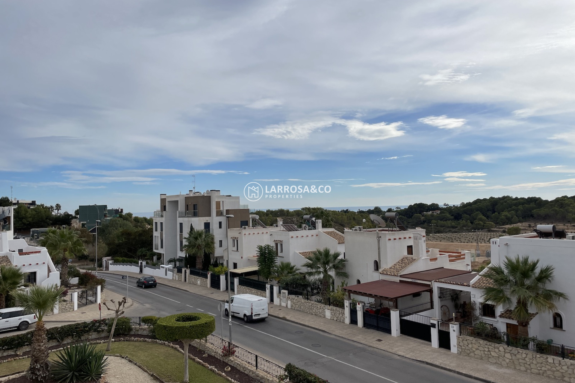 Resale - Apartment - Villamartín - Costa Blanca