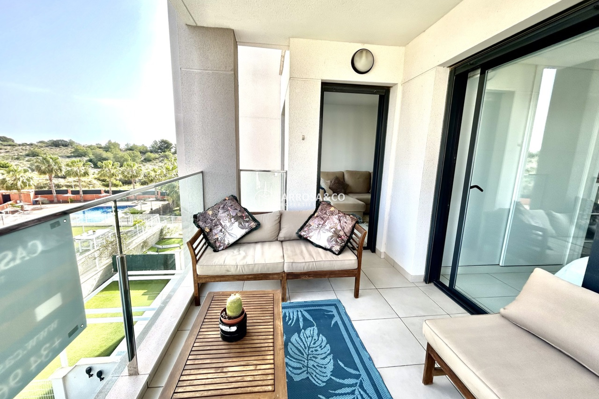 Resale - Apartment - Villamartín - Costa Blanca