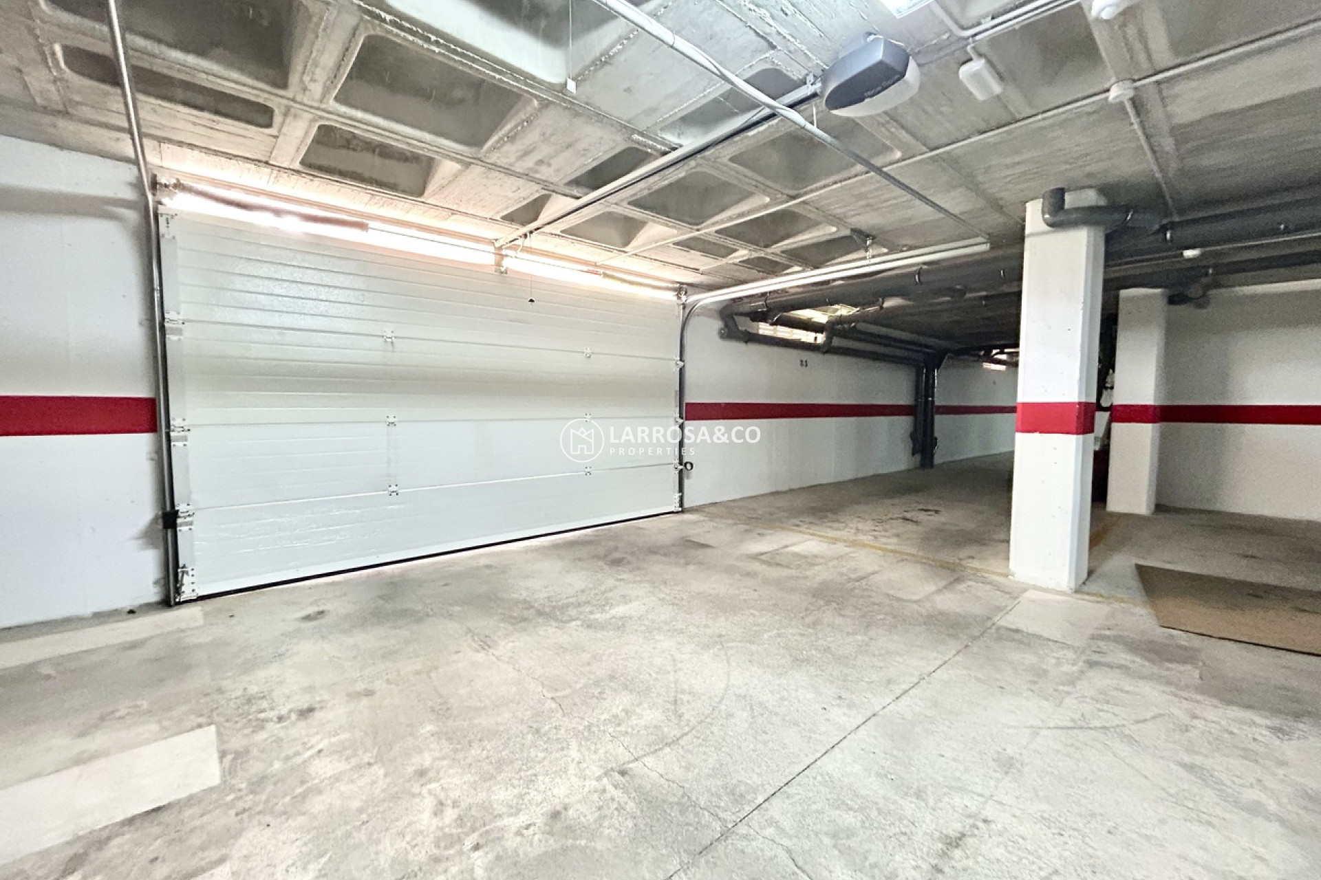 Resale - Apartment - Villamartín - Costa Blanca