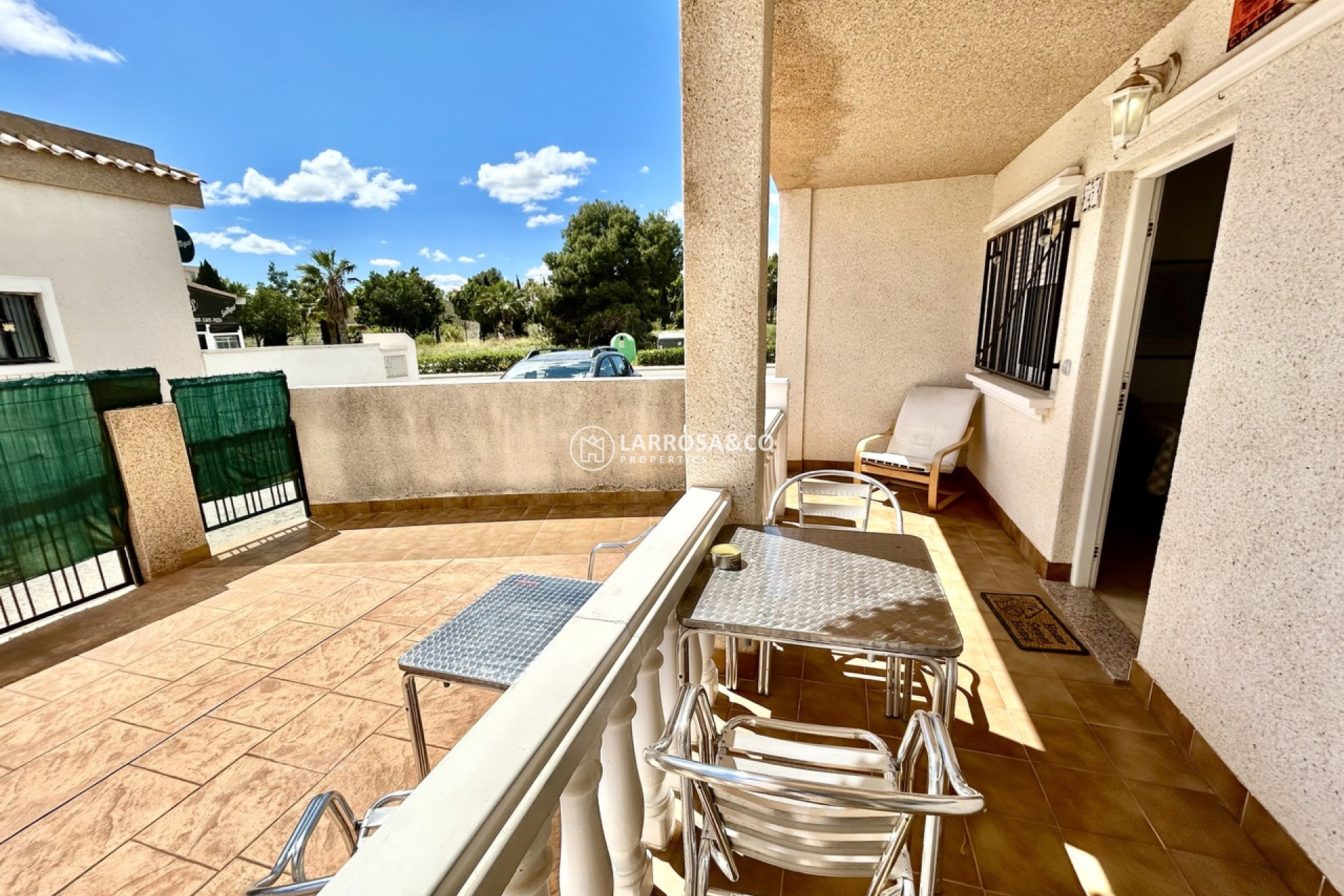 Resale - Apartment - Villamartín - Costa Blanca