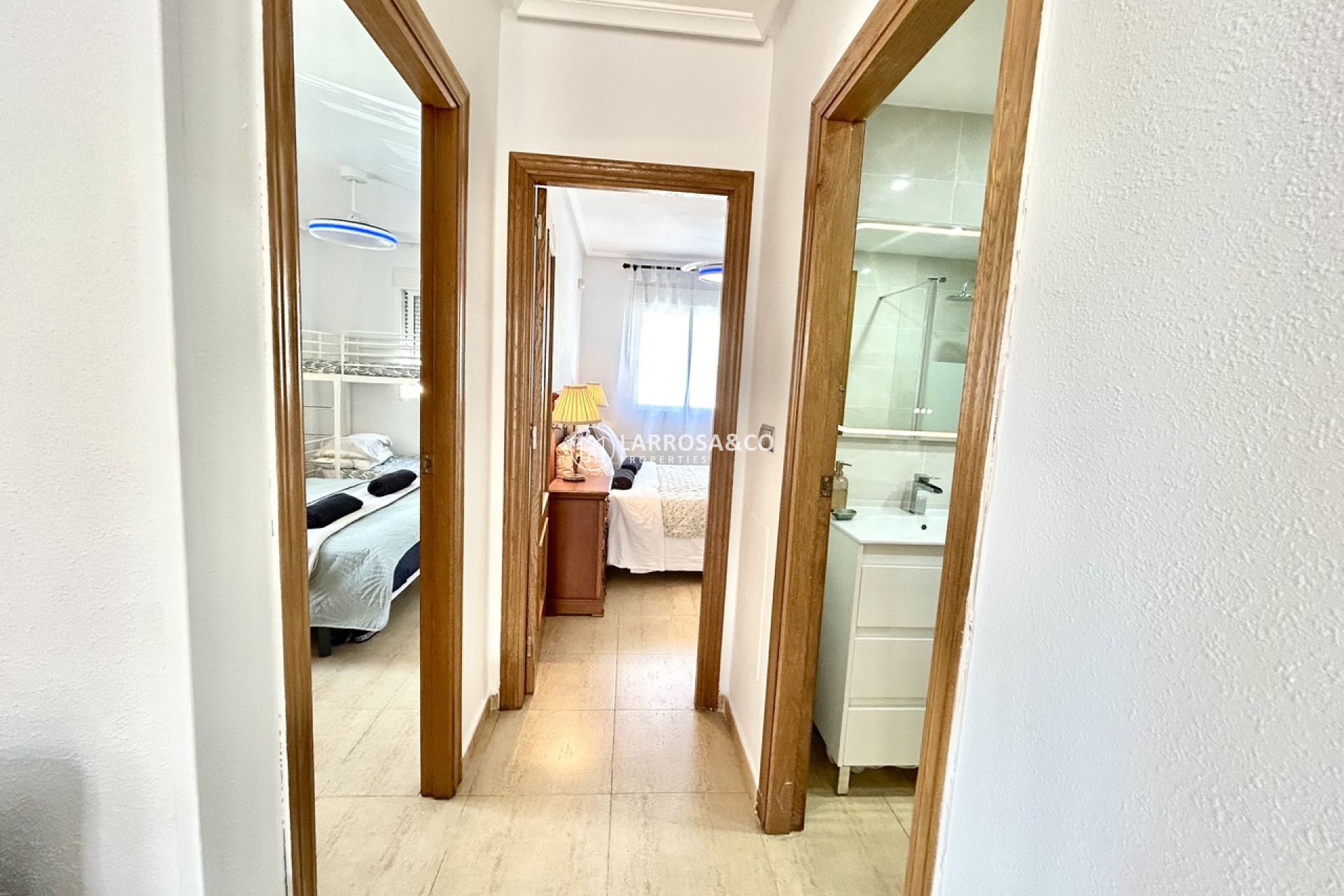Resale - Apartment - Villamartín - Costa Blanca