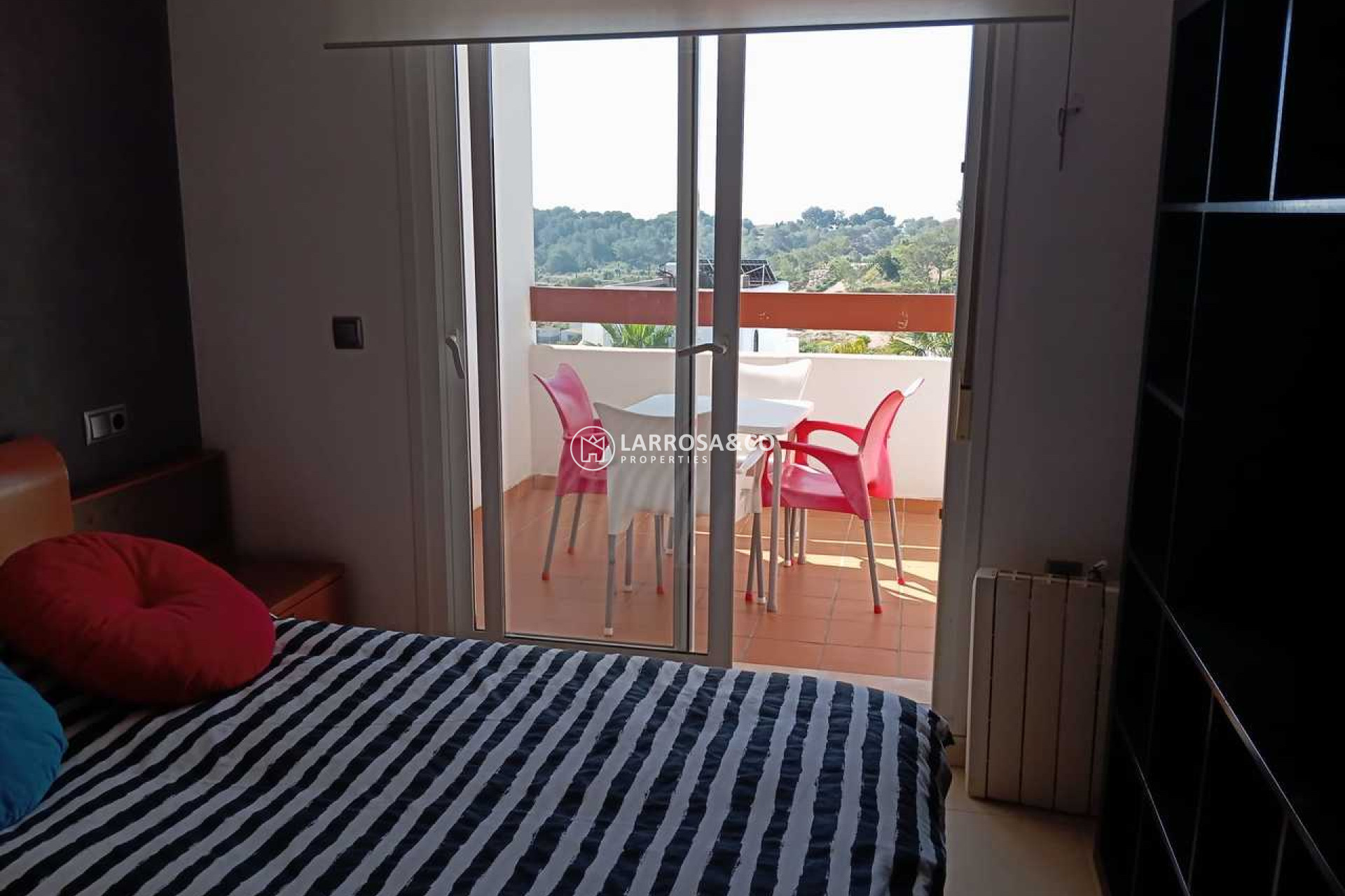 Resale - Apartment - Villamartín - Costa Blanca