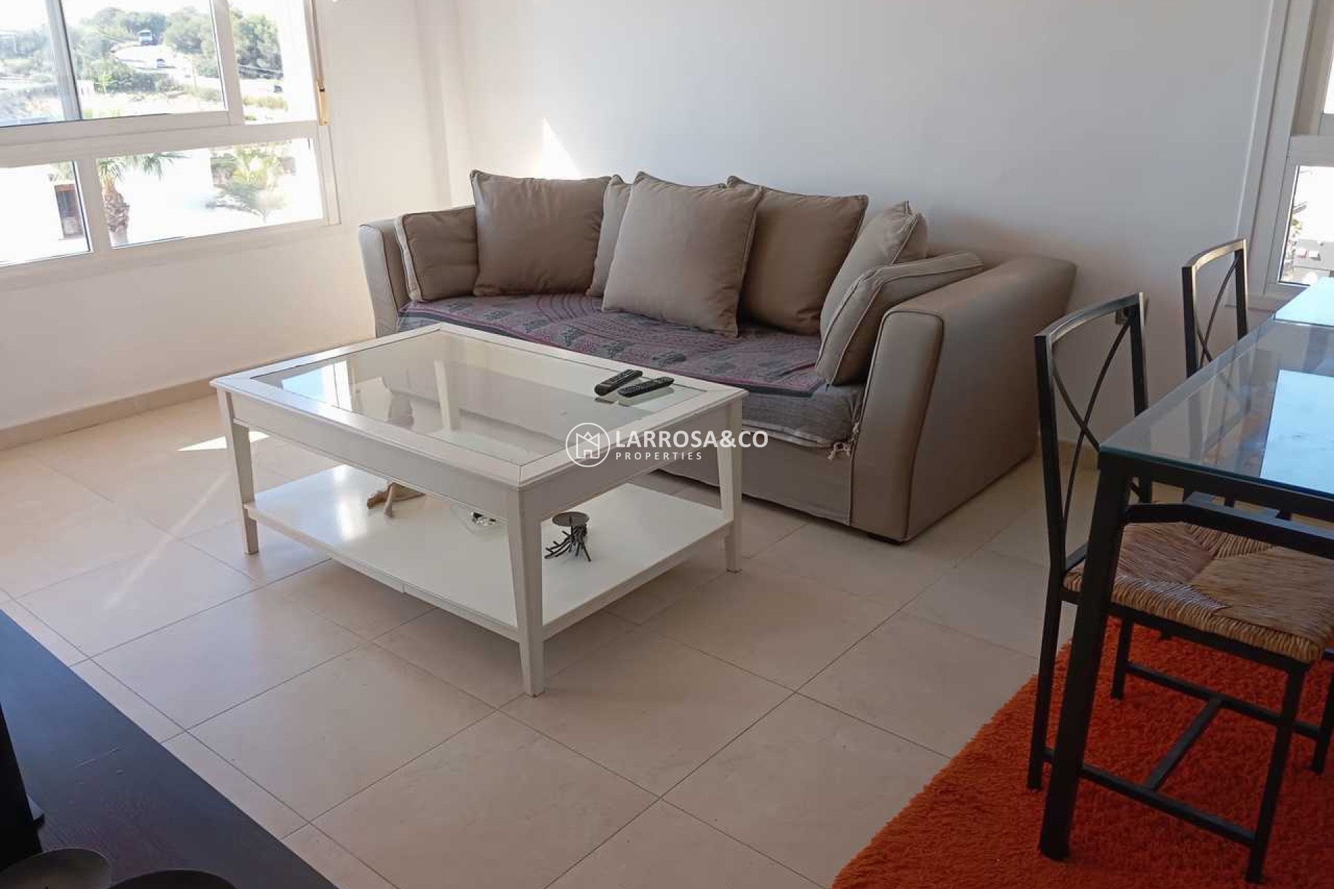 Resale - Apartment - Villamartín - Costa Blanca