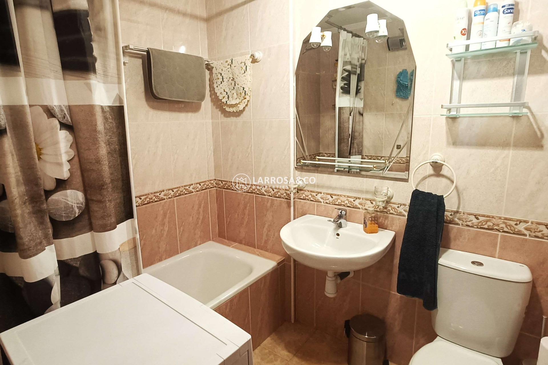 Resale - Apartment - Villamartín - Costa Blanca