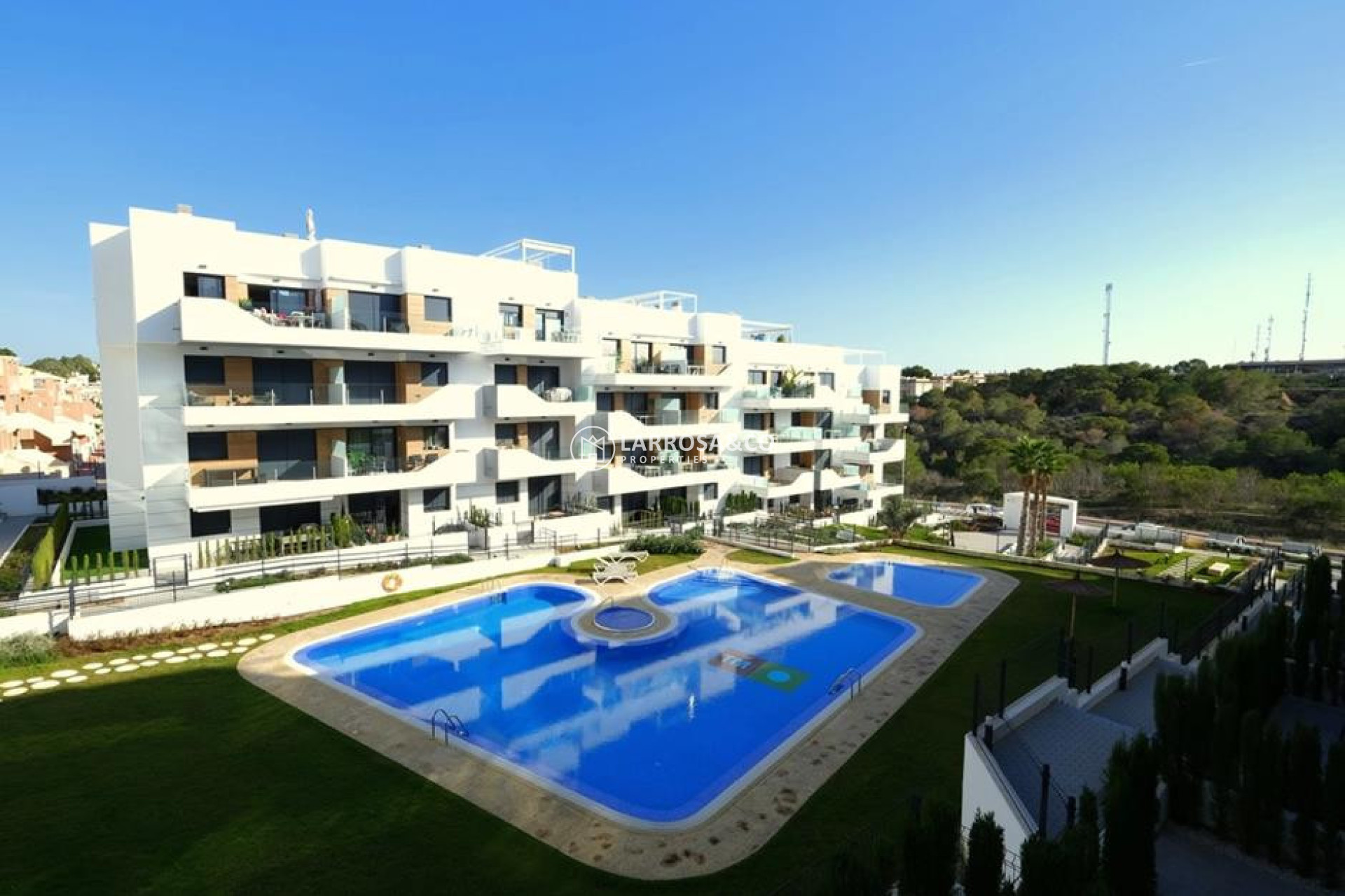Resale - Apartment - Villamartin - Costa Blanca