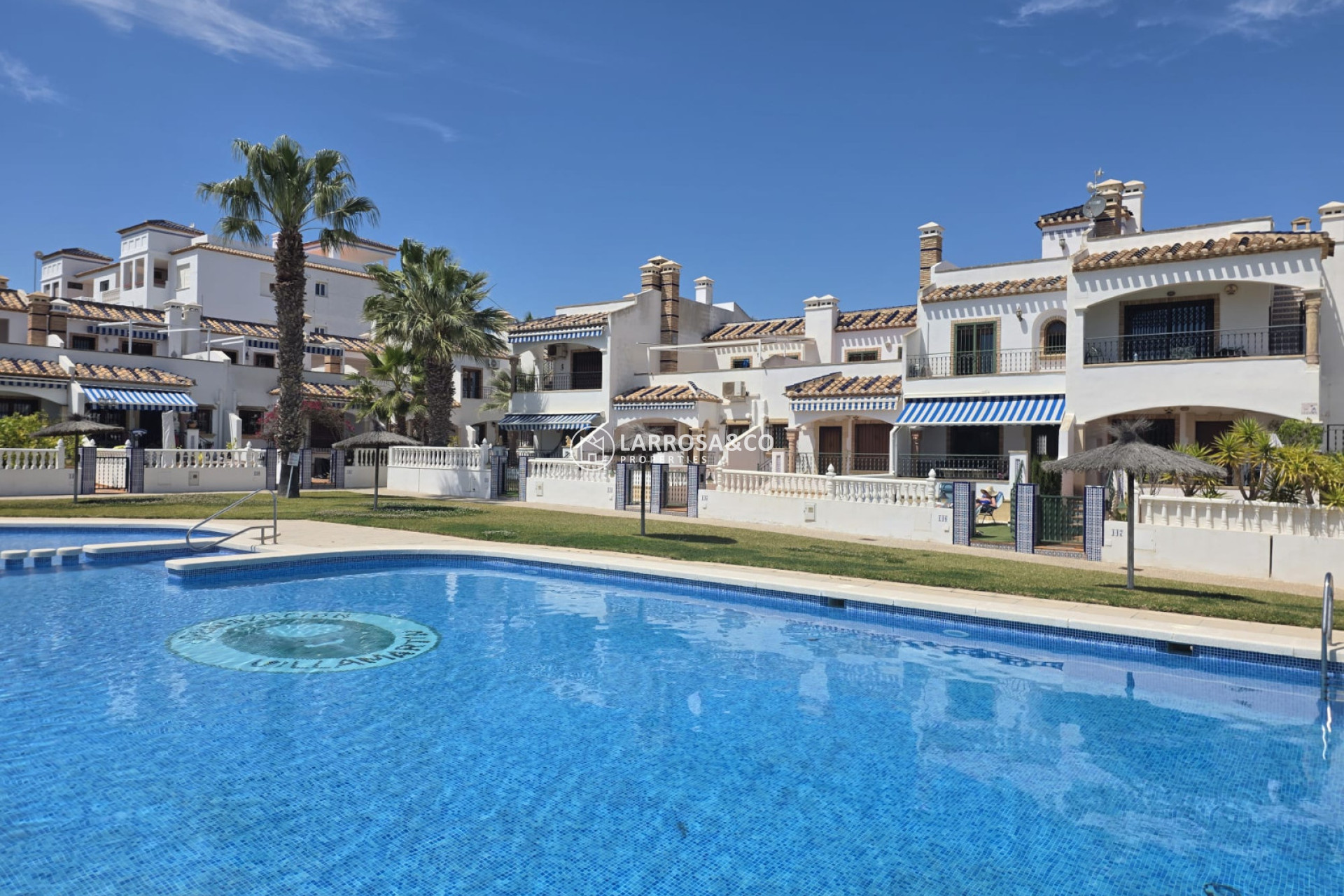 Resale - Apartment - Villamartin - Costa Blanca
