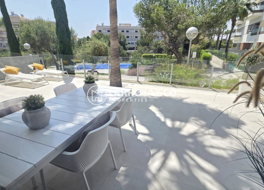 Resale - Apartment - Villamartin - Costa Blanca