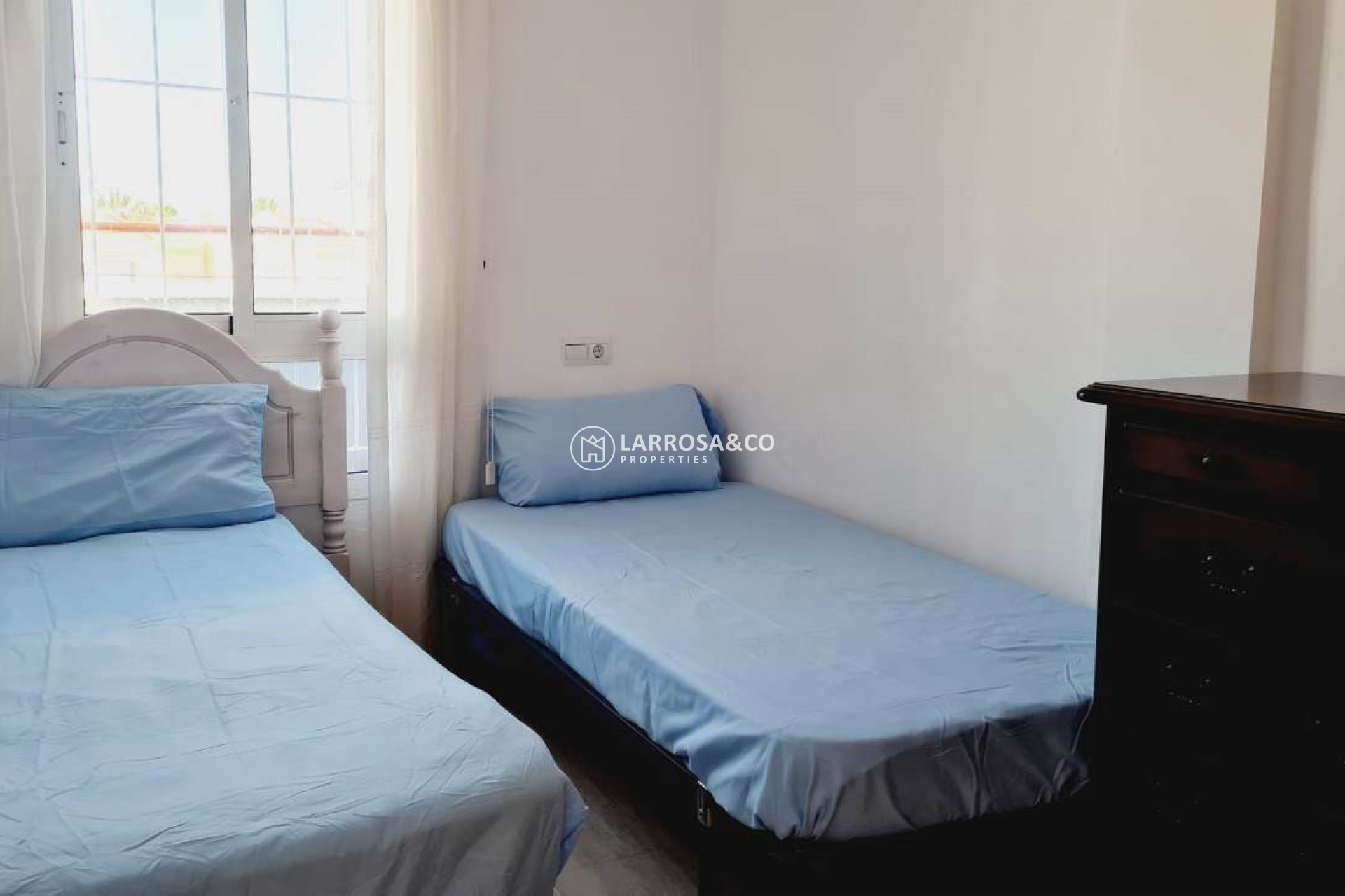 Resale - Apartment - Villamartin - Costa Blanca