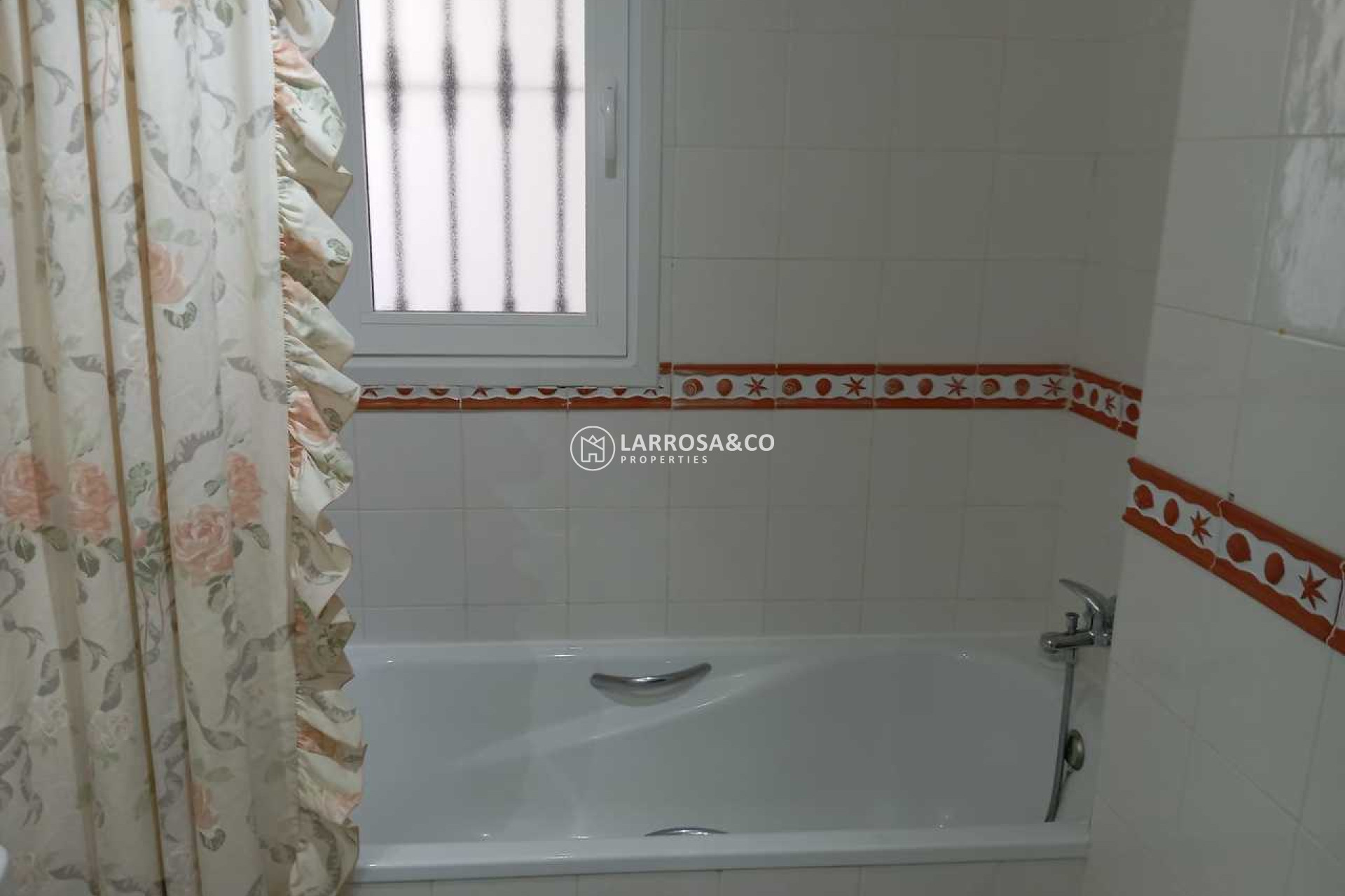 Resale - Apartment - Villamartin - Costa Blanca