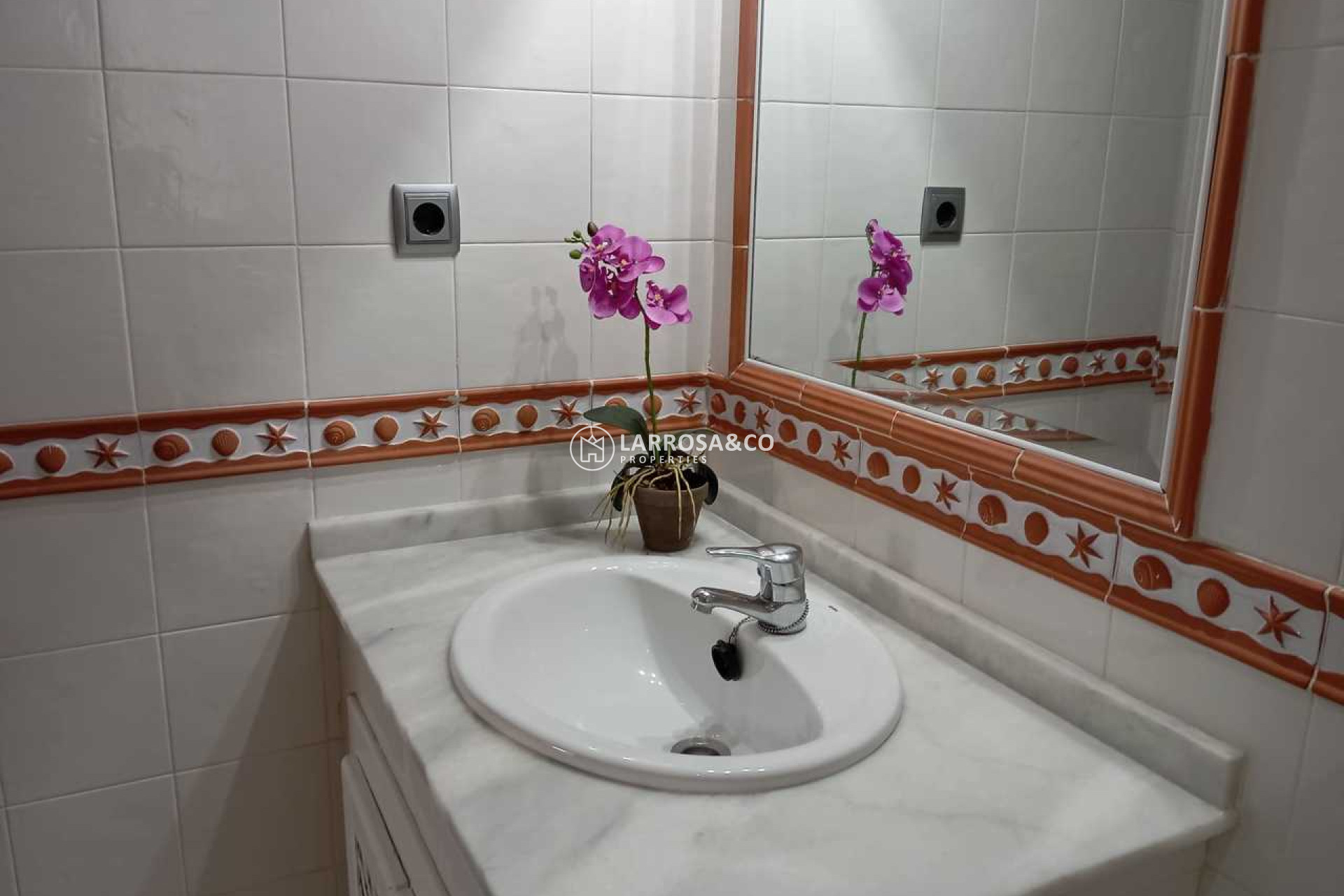 Resale - Apartment - Villamartin - Costa Blanca