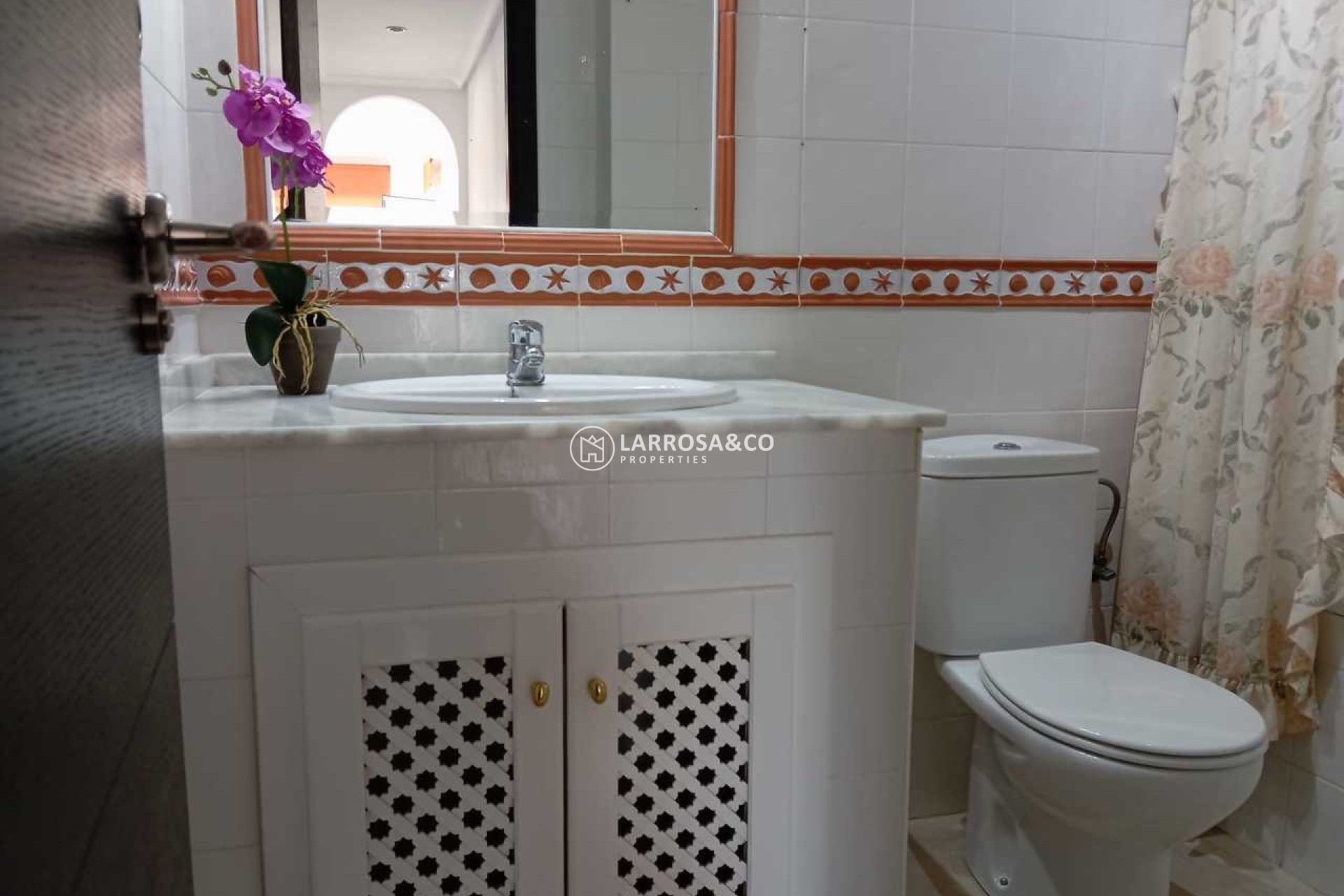 Resale - Apartment - Villamartin - Costa Blanca