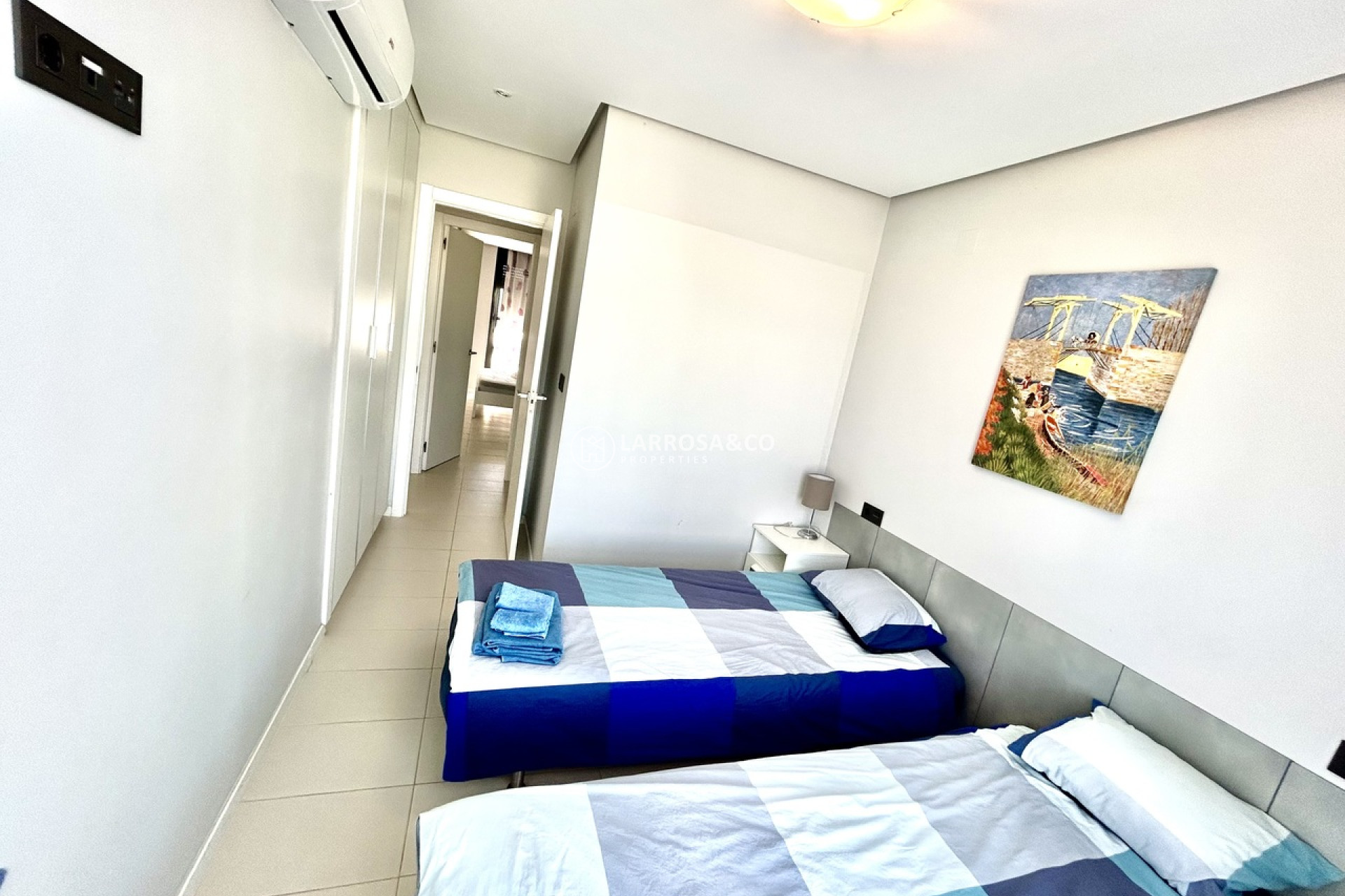 Resale - Apartment - Villamartin - Costa Blanca