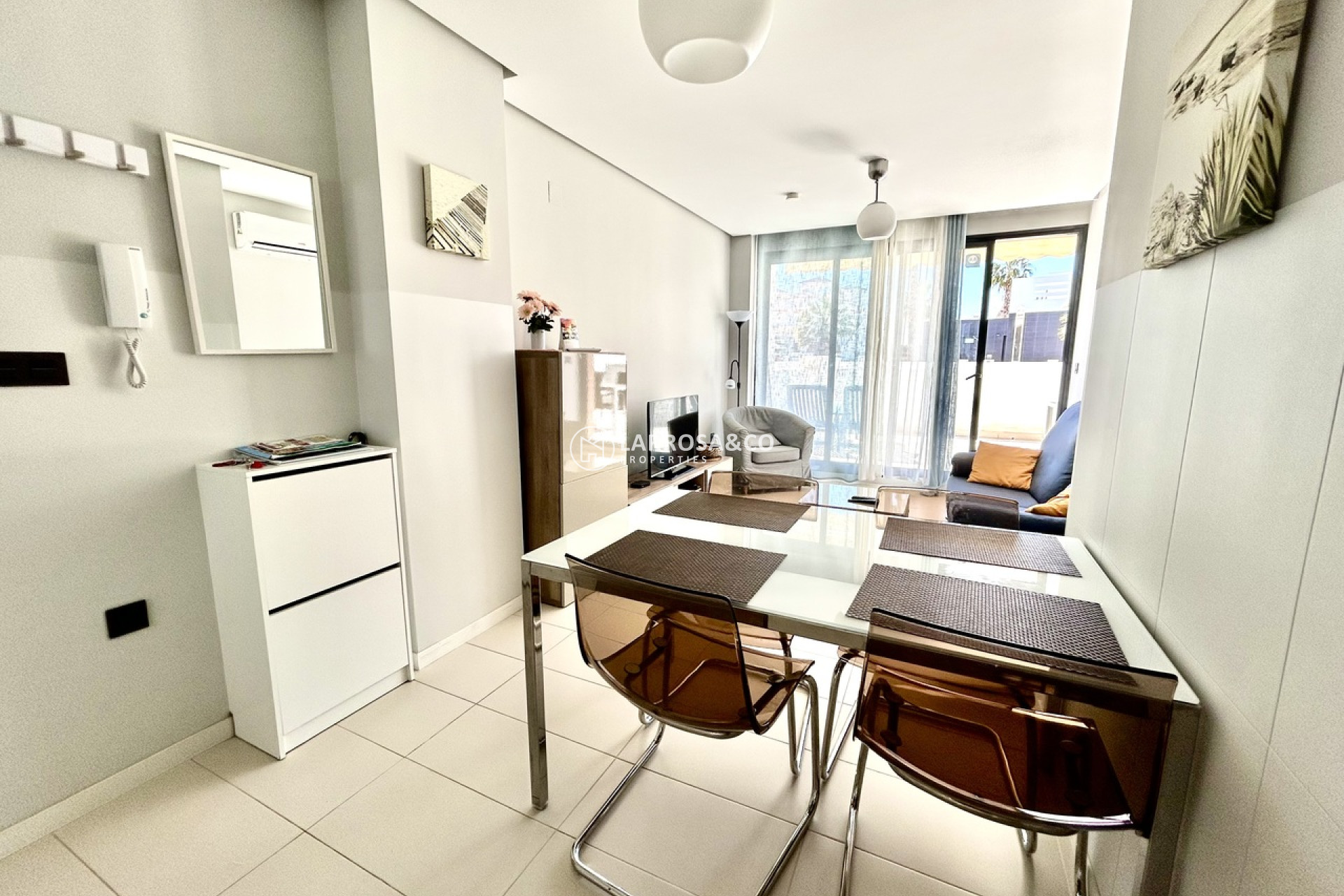 Resale - Apartment - Villamartin - Costa Blanca