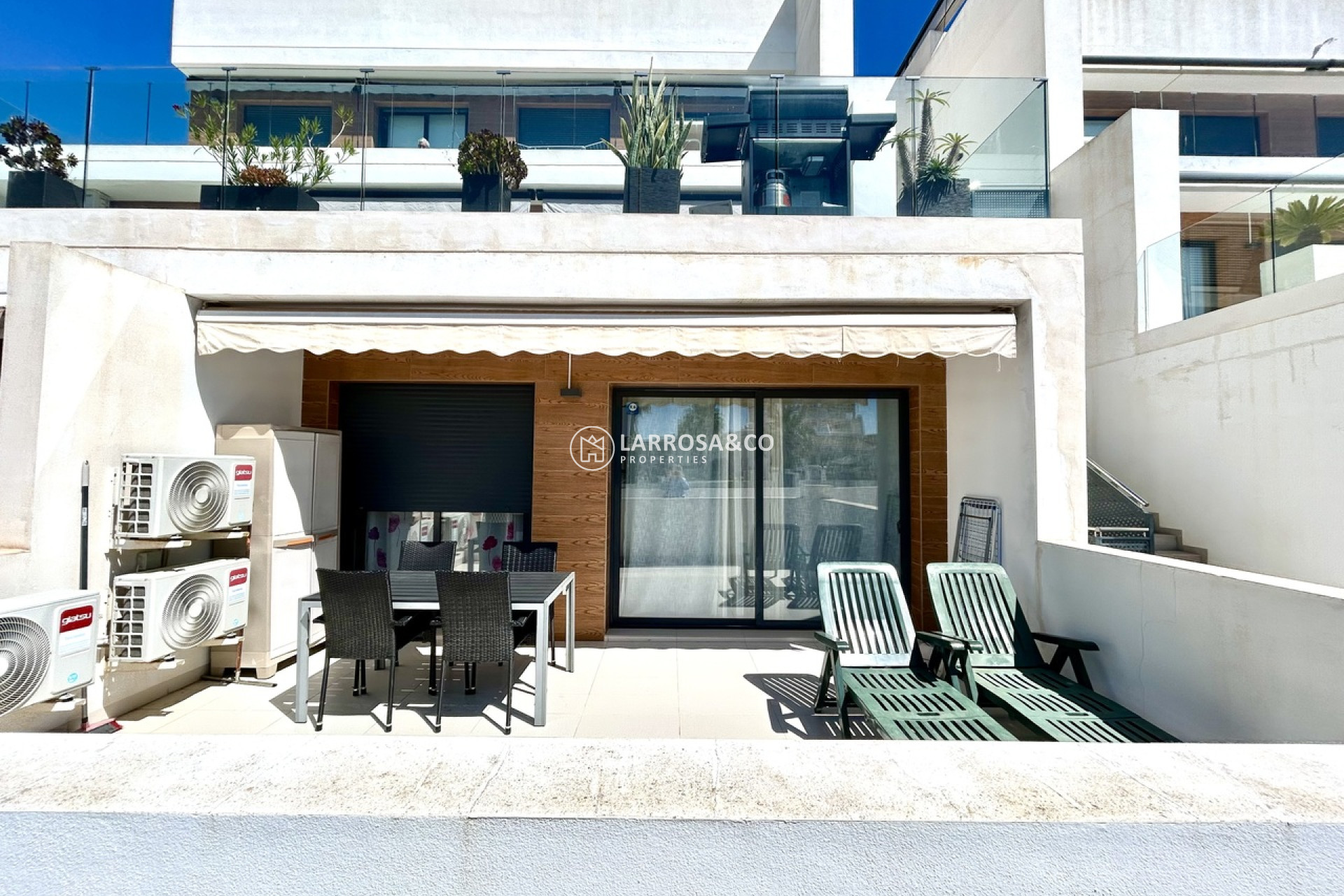 Resale - Apartment - Villamartin - Costa Blanca