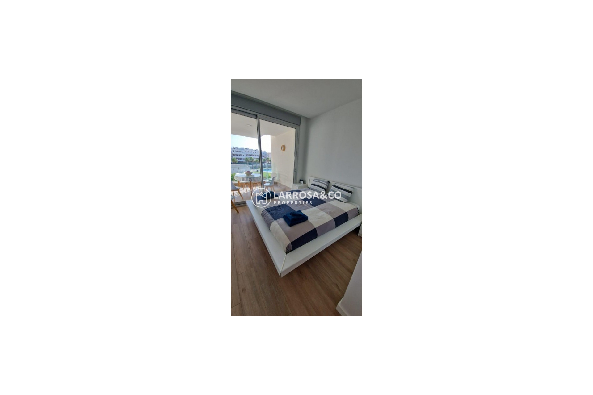 Resale - Apartment - Villamartin - Costa Blanca