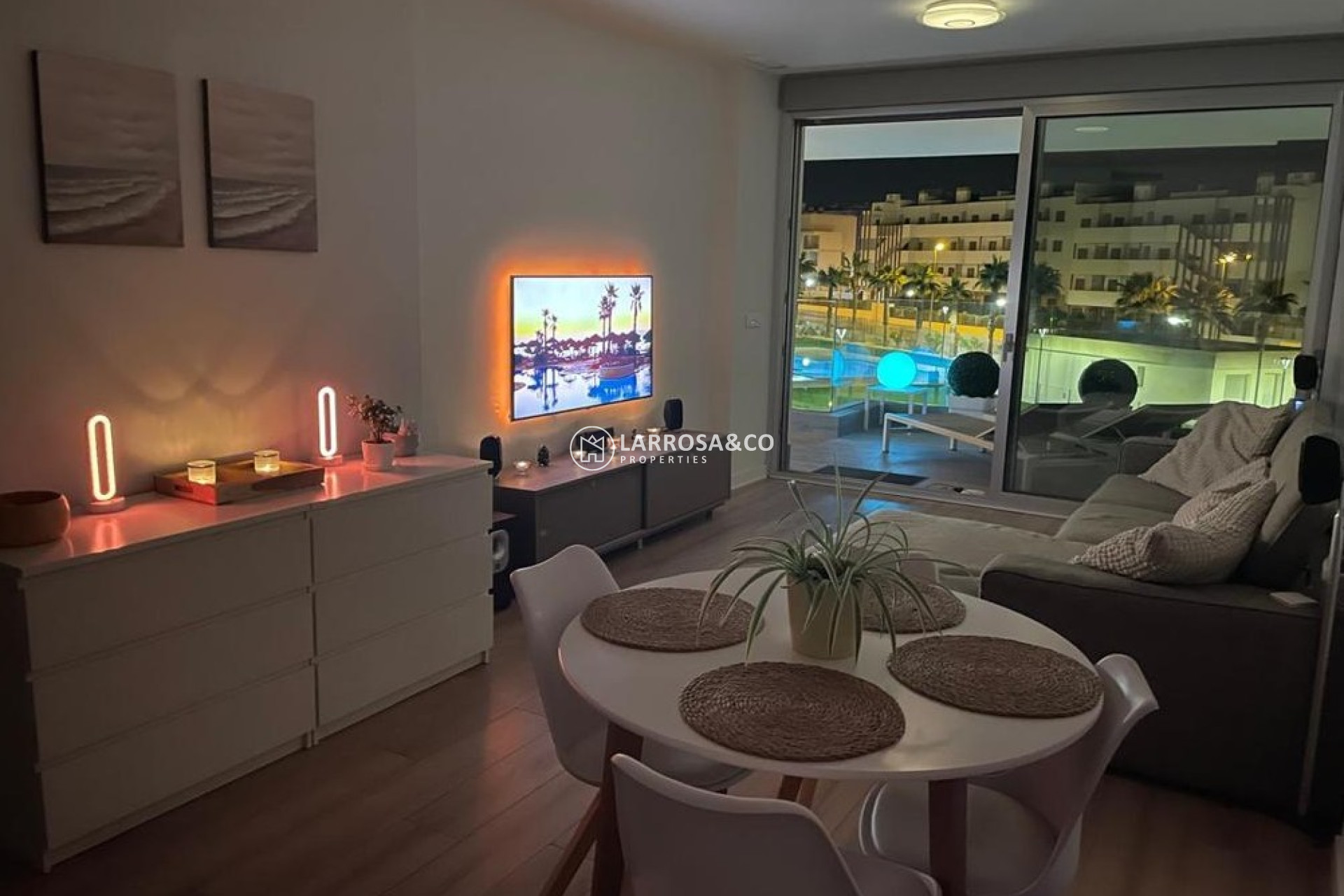 Resale - Apartment - Villamartin - Costa Blanca