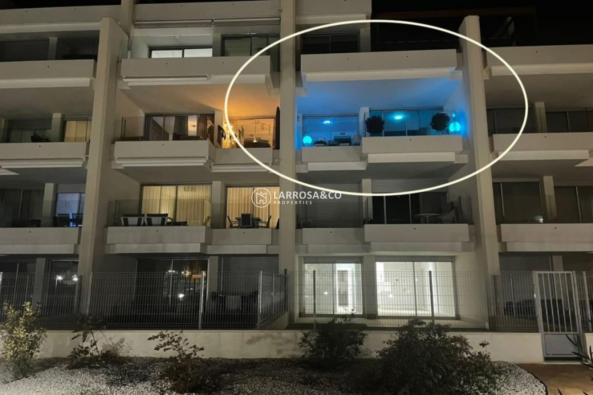 Resale - Apartment - Villamartin - Costa Blanca