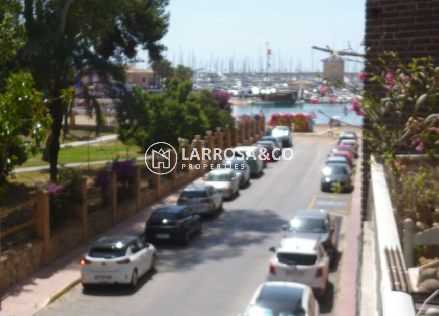 Resale - Apartment - Villamartin - Costa Blanca