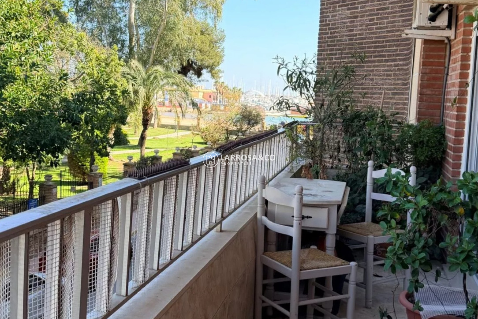 Resale - Apartment - Villamartin - Costa Blanca