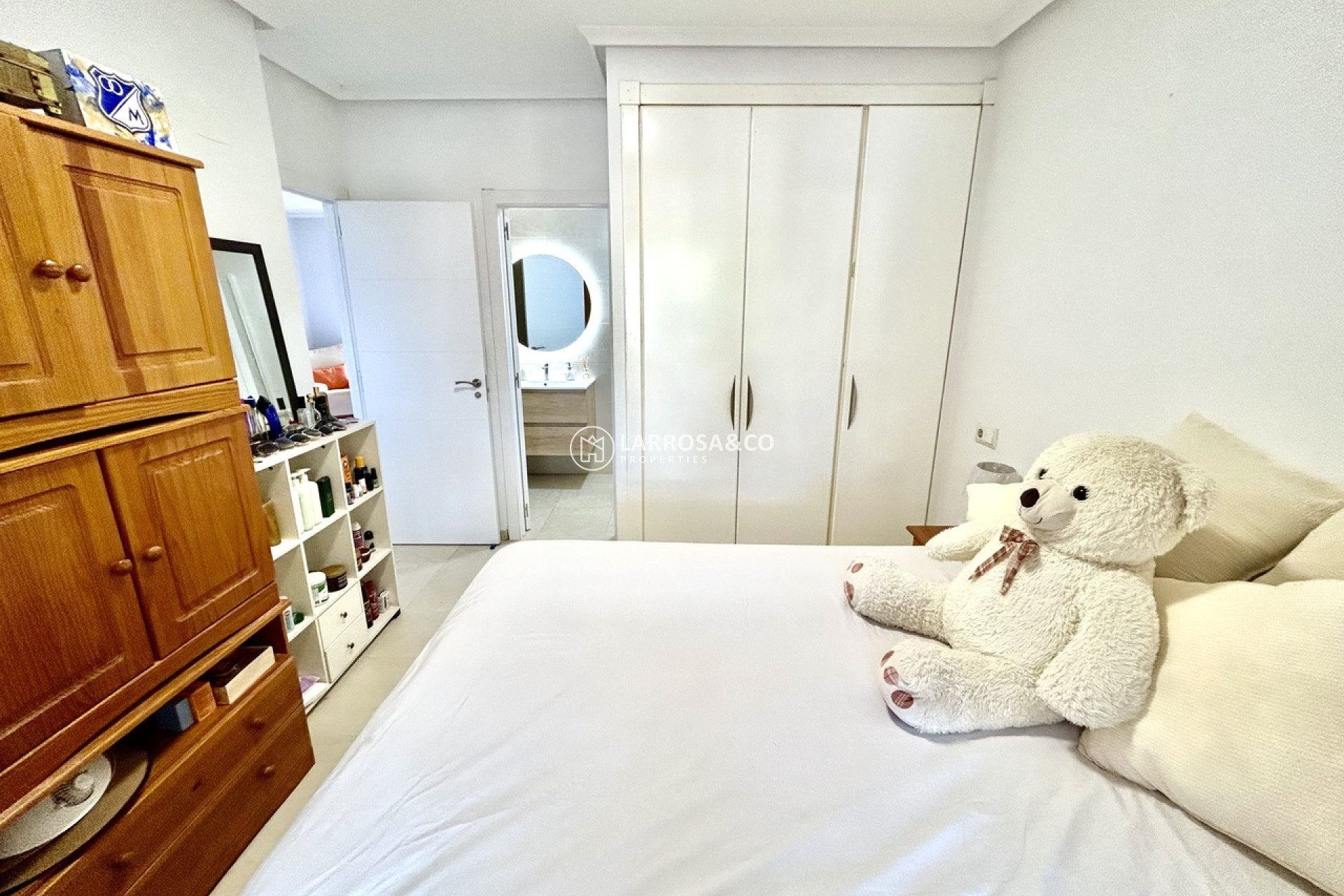 Resale - Apartment - Villamartin - Costa Blanca