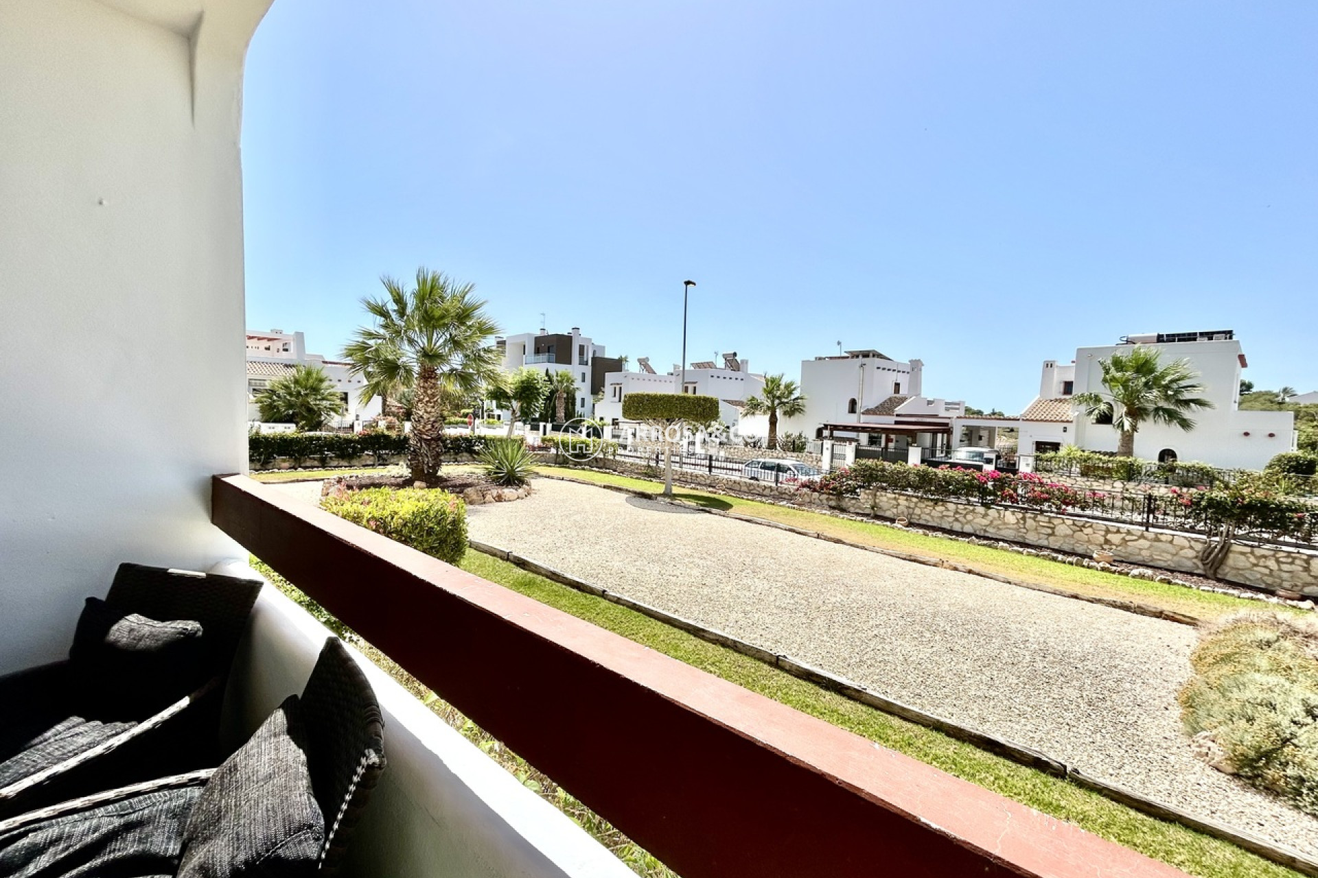 Resale - Apartment - Villamartin - Costa Blanca